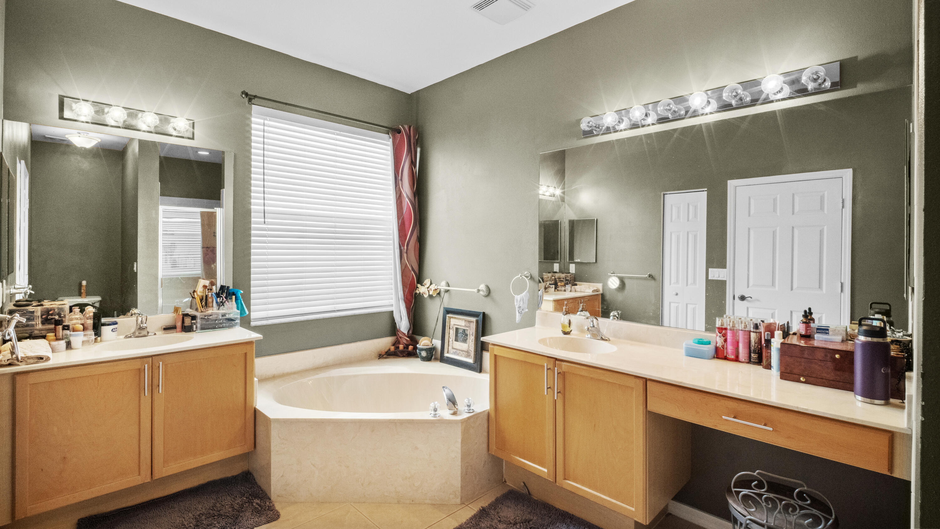 LAKEFOREST POINTE - Residential Lease
