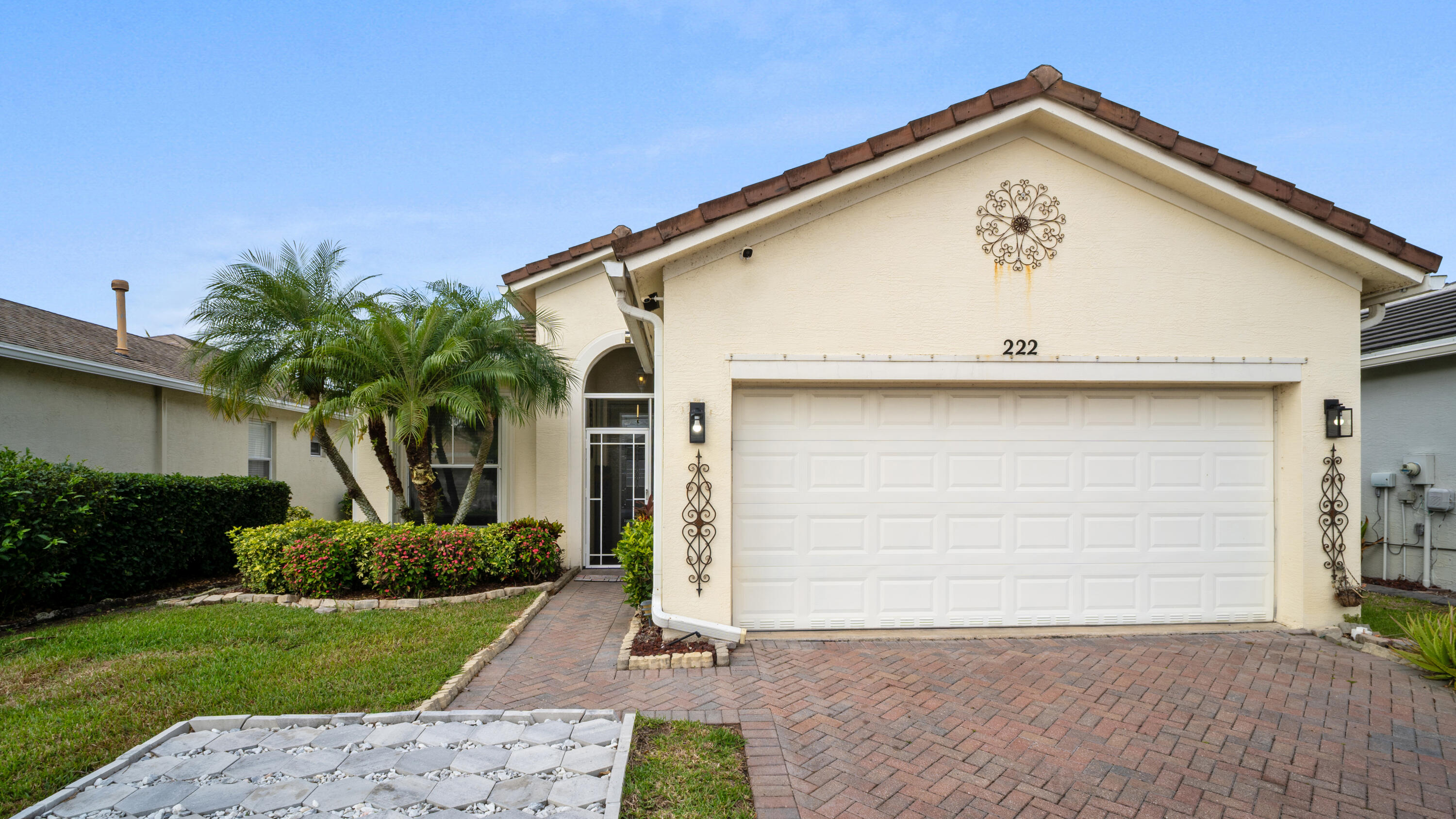 LAKEFOREST POINTE - Residential Lease