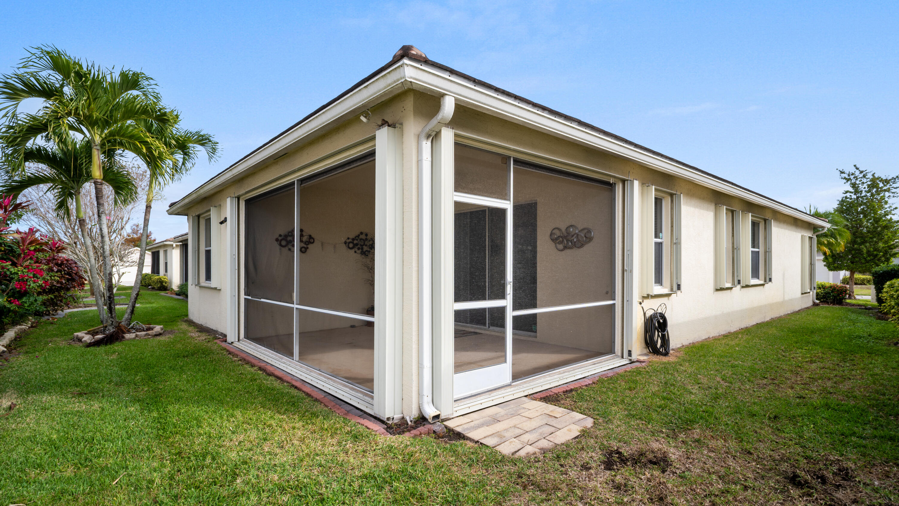 LAKEFOREST POINTE - Residential Lease