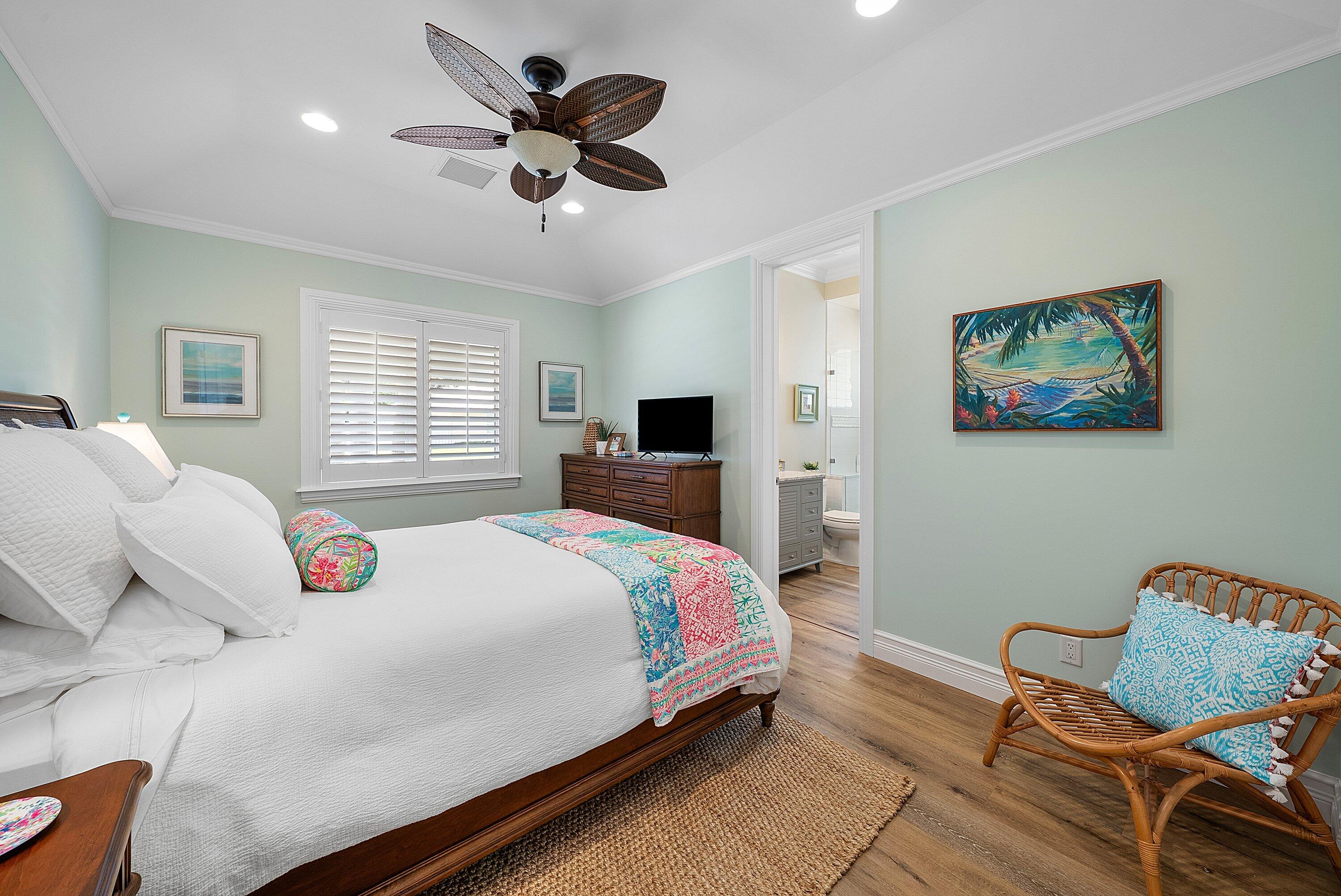 RIO VISTA OF ISLAND SHORES - Residential