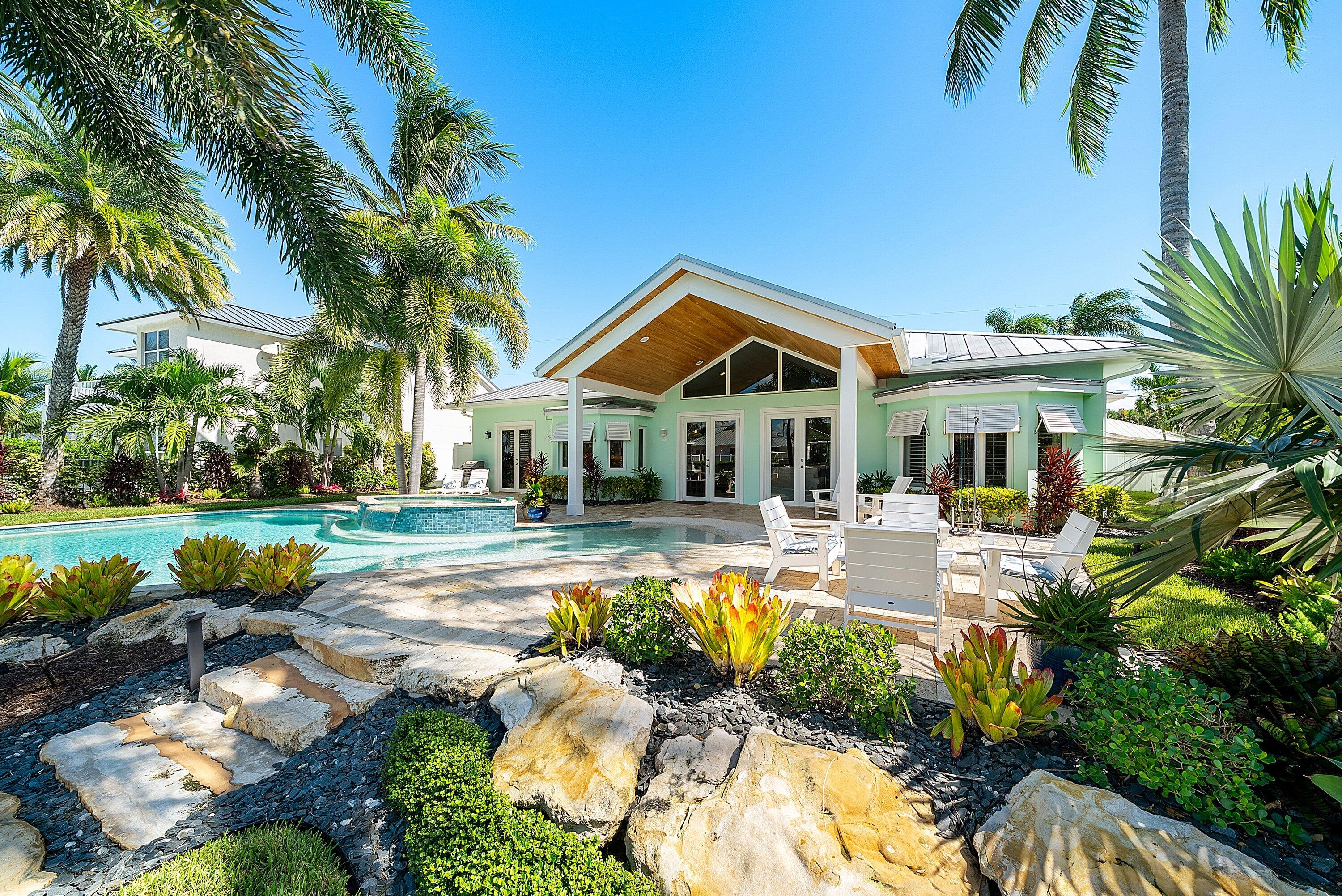 RIO VISTA OF ISLAND SHORES - Residential
