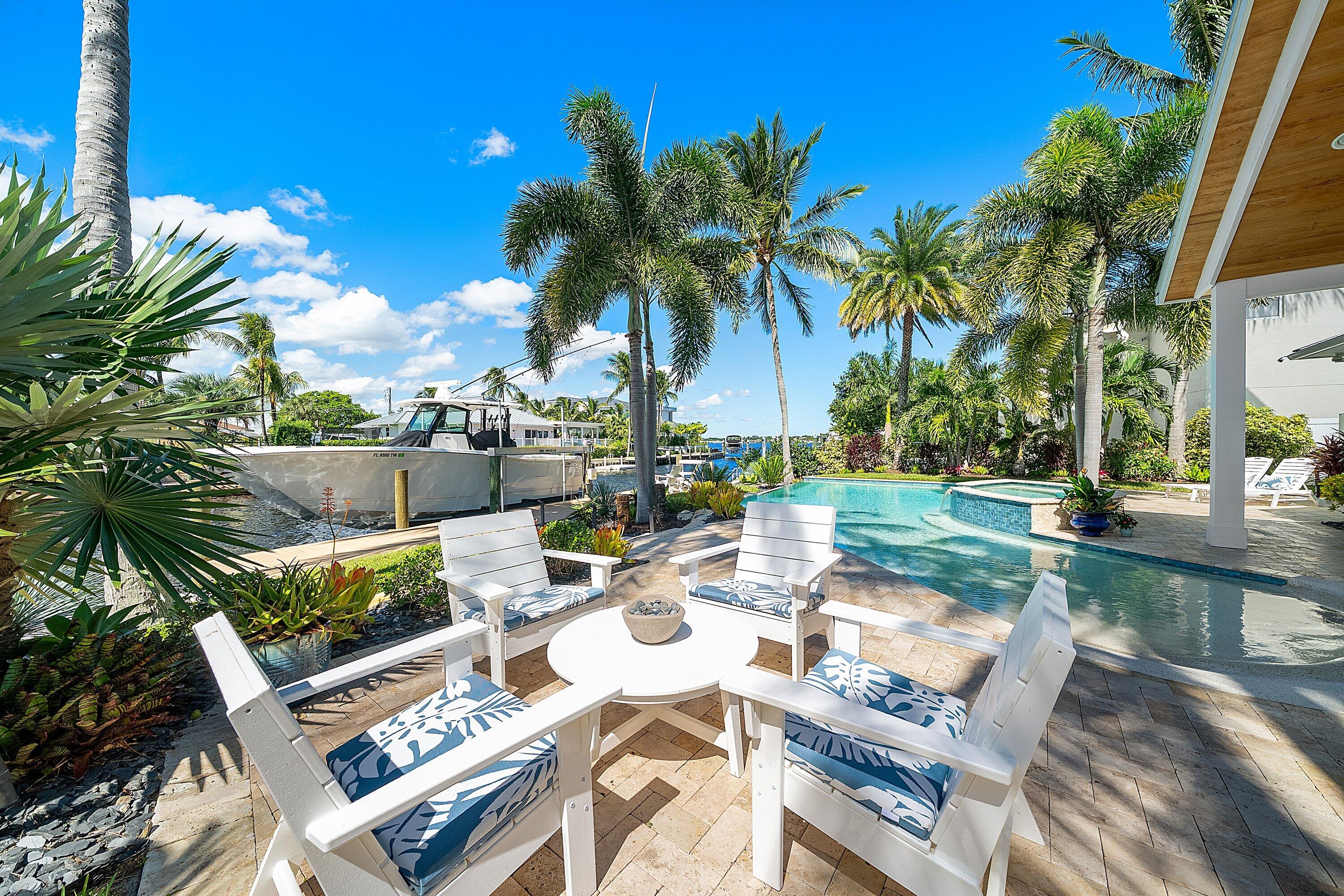 RIO VISTA OF ISLAND SHORES - Residential