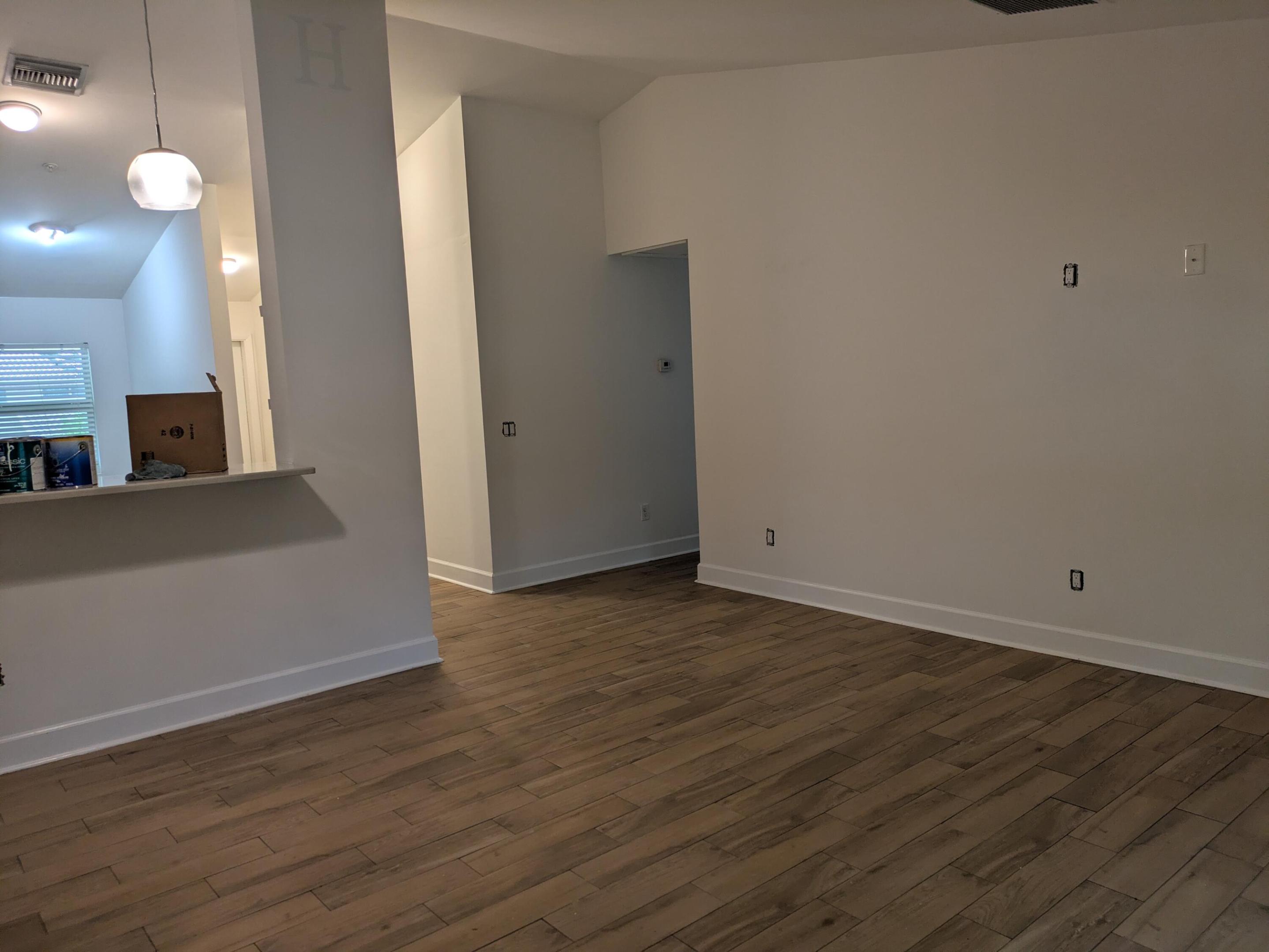 CORAL SPRINGS VILLAGE GREEN - Residential Lease