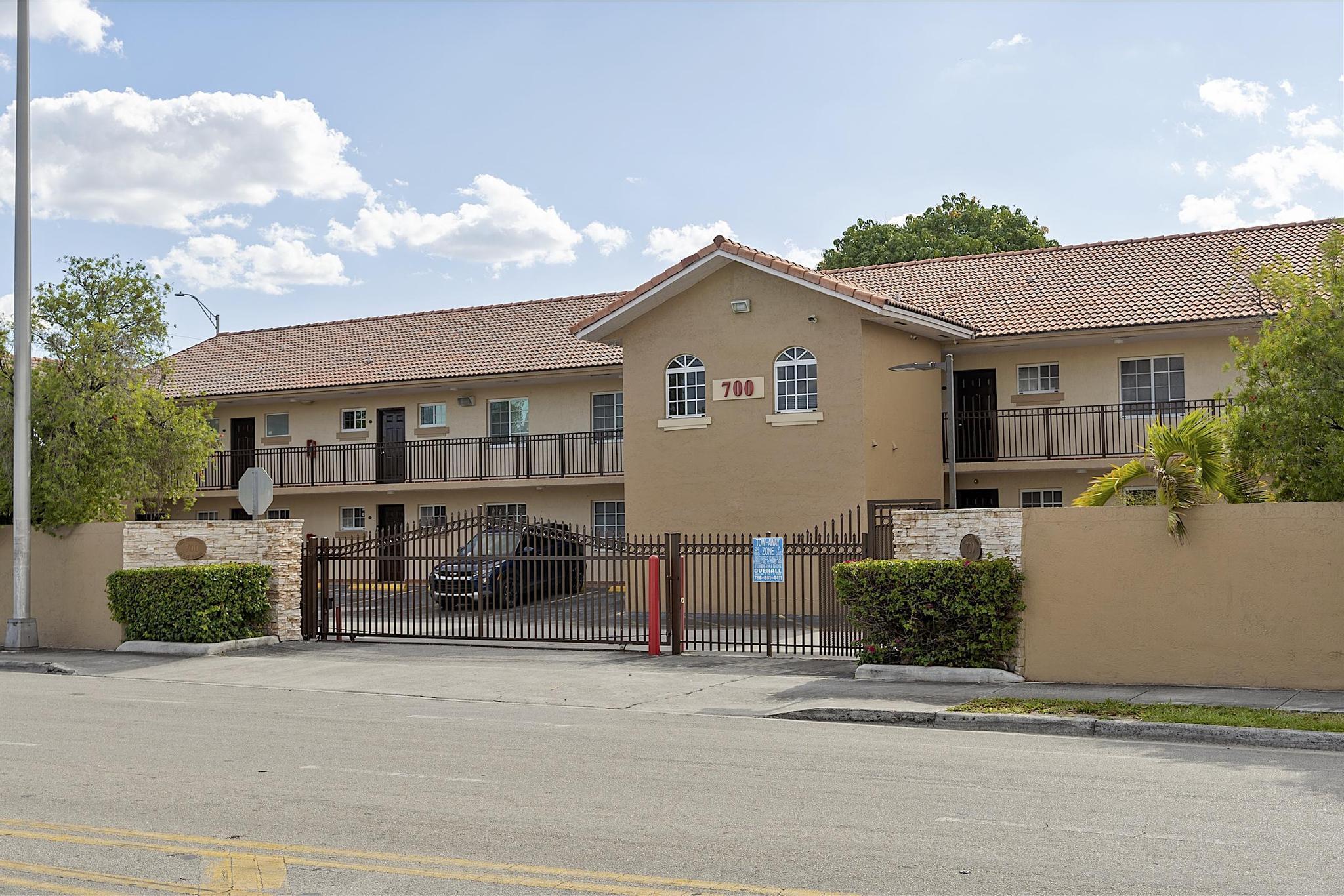 EAST VISTA CONDO - Residential
