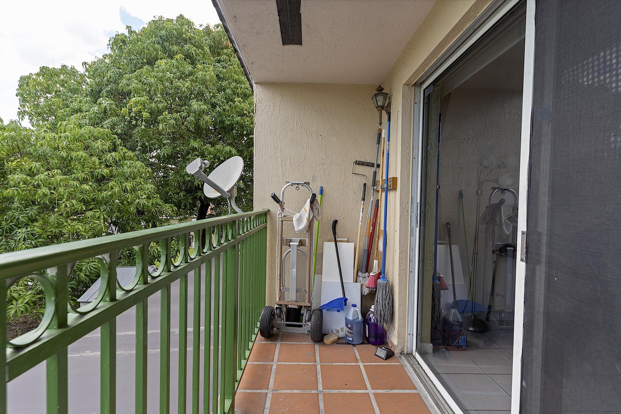 EAST VISTA CONDO - Residential