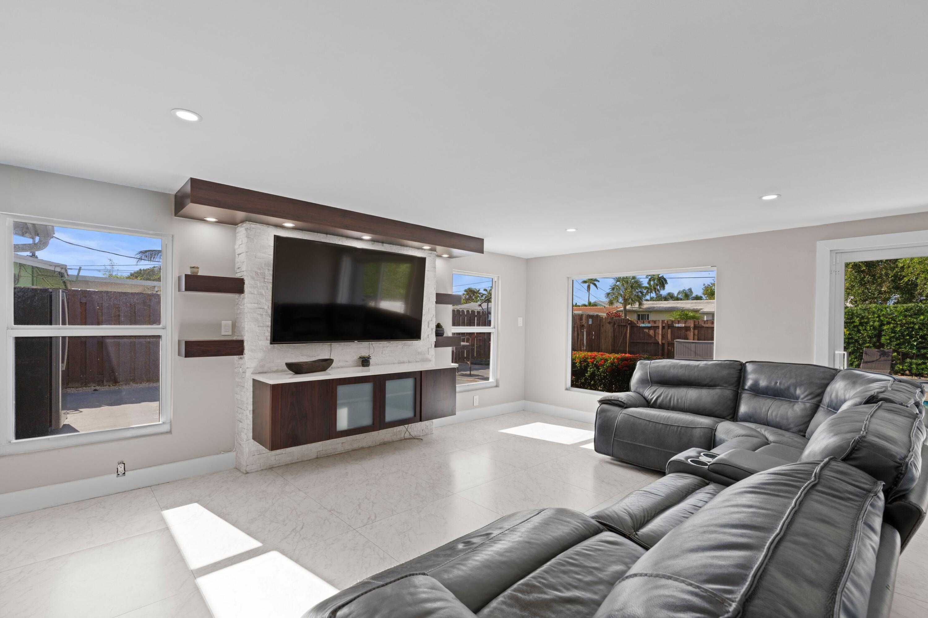NORWOOD - Residential