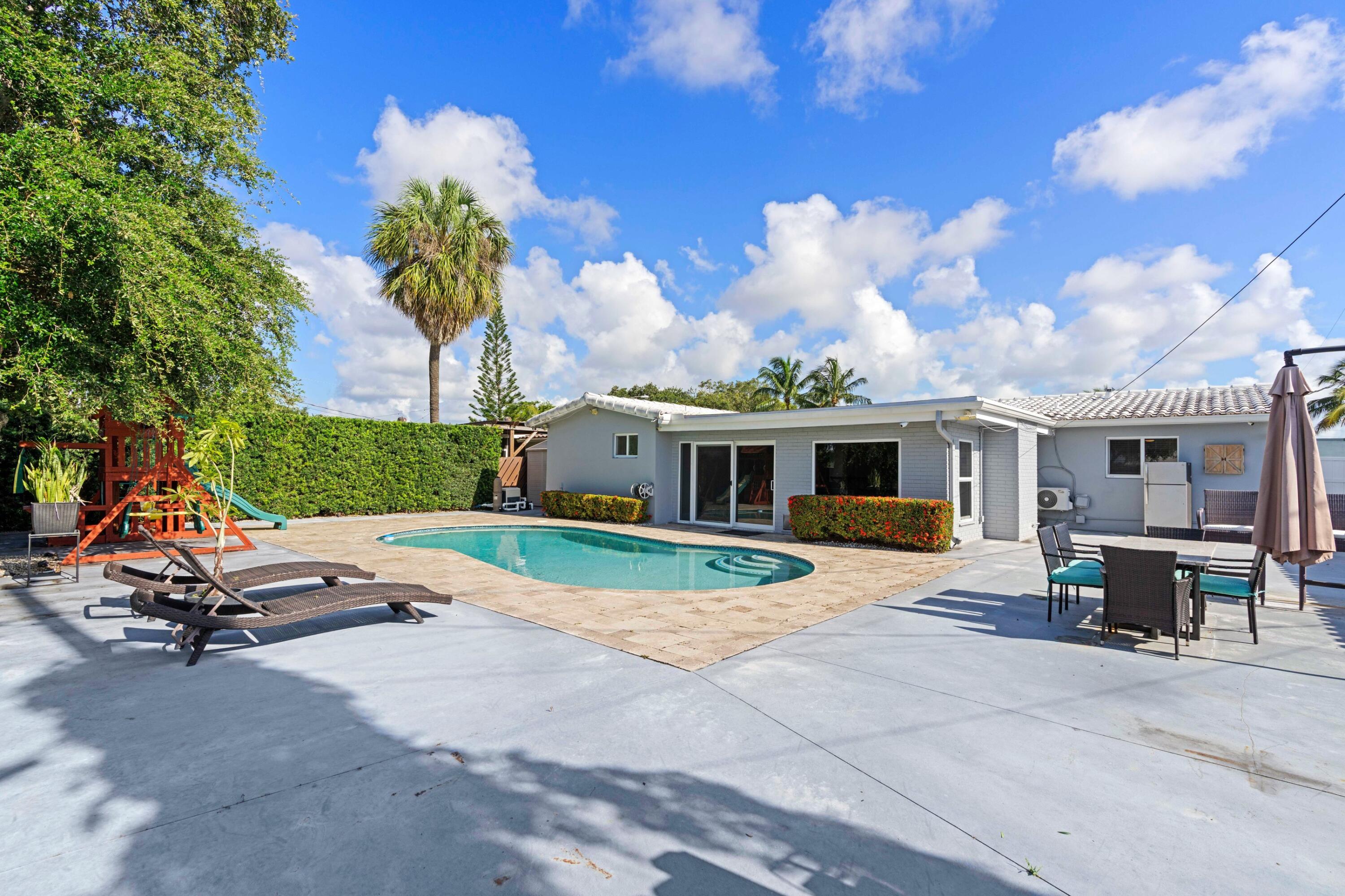 NORWOOD - Residential