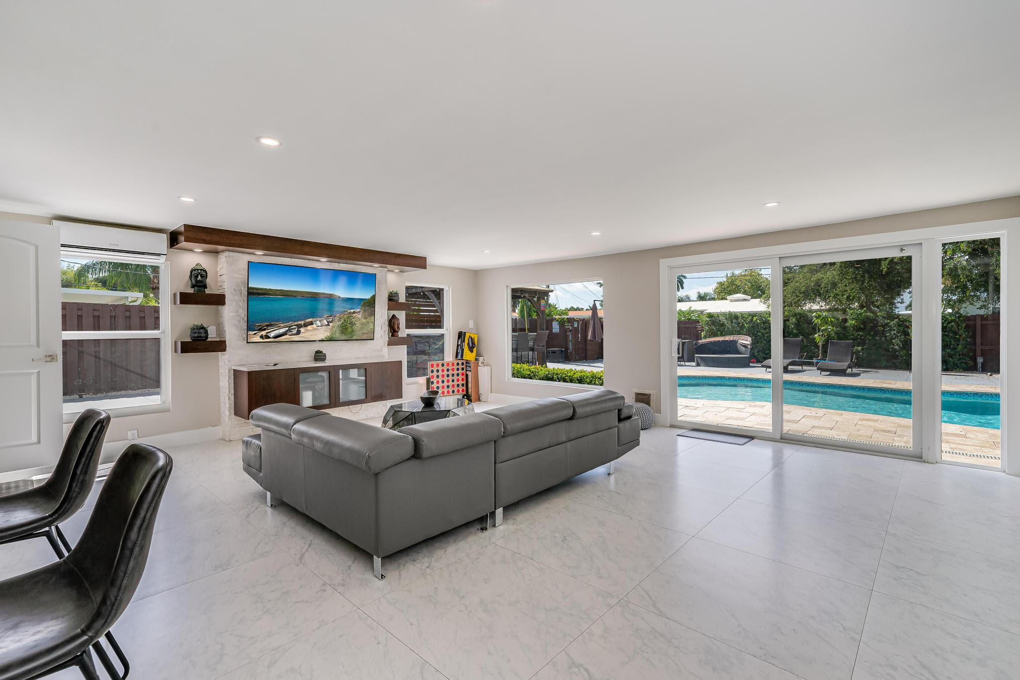NORWOOD - Residential