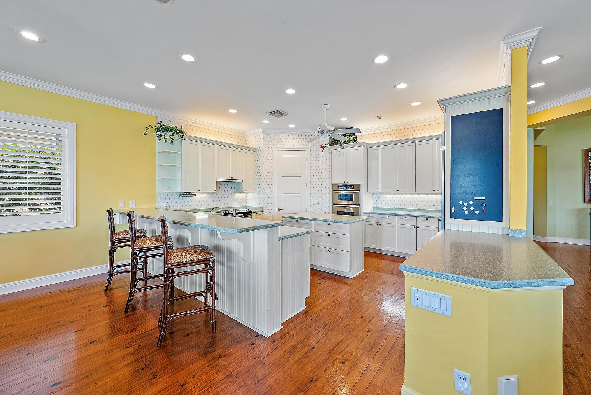 MARINER CAY YACHT CLUB - Residential