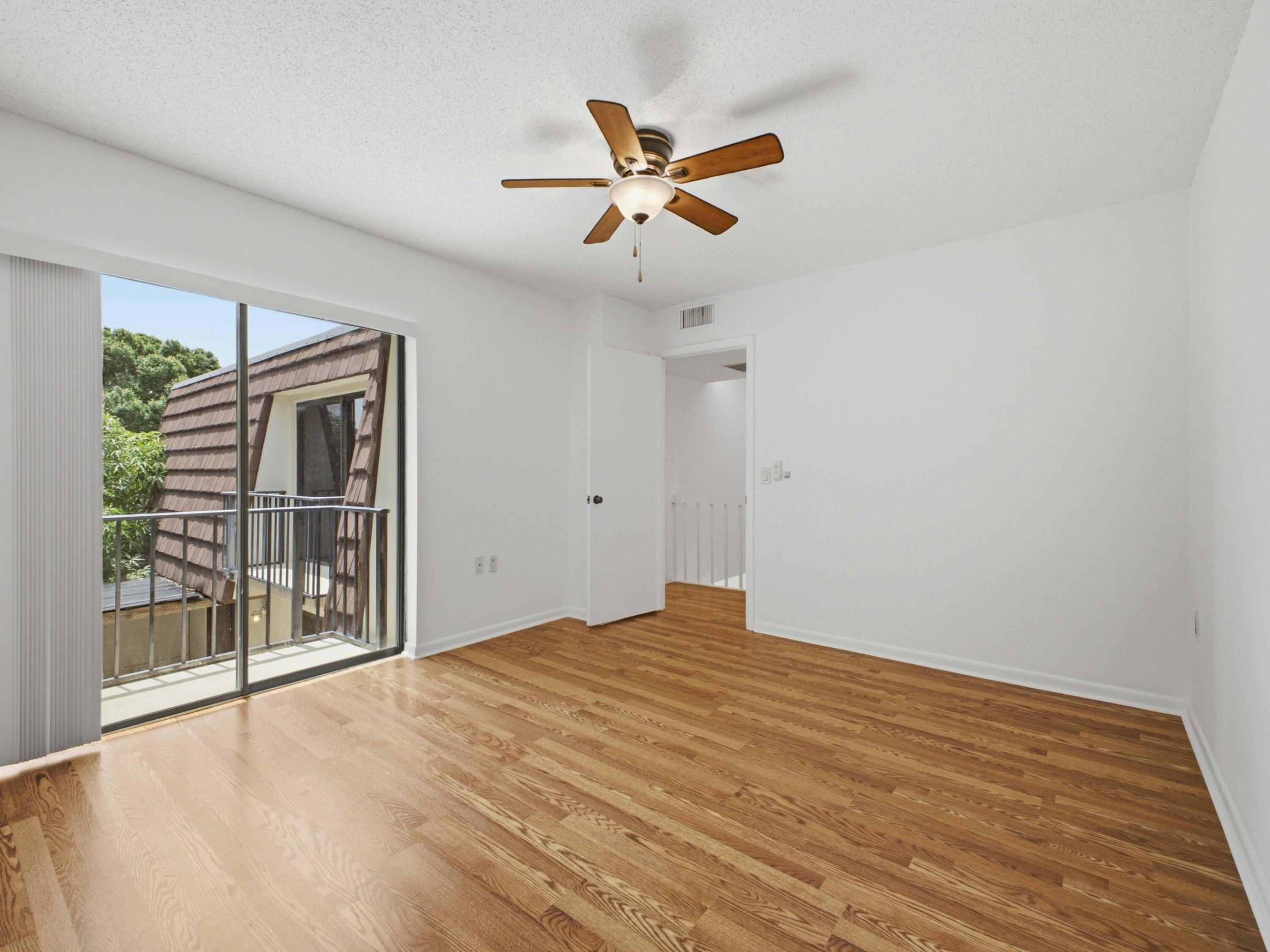 GARDEN LAKES AND GARDEN SQUARE SHOPS - Residential