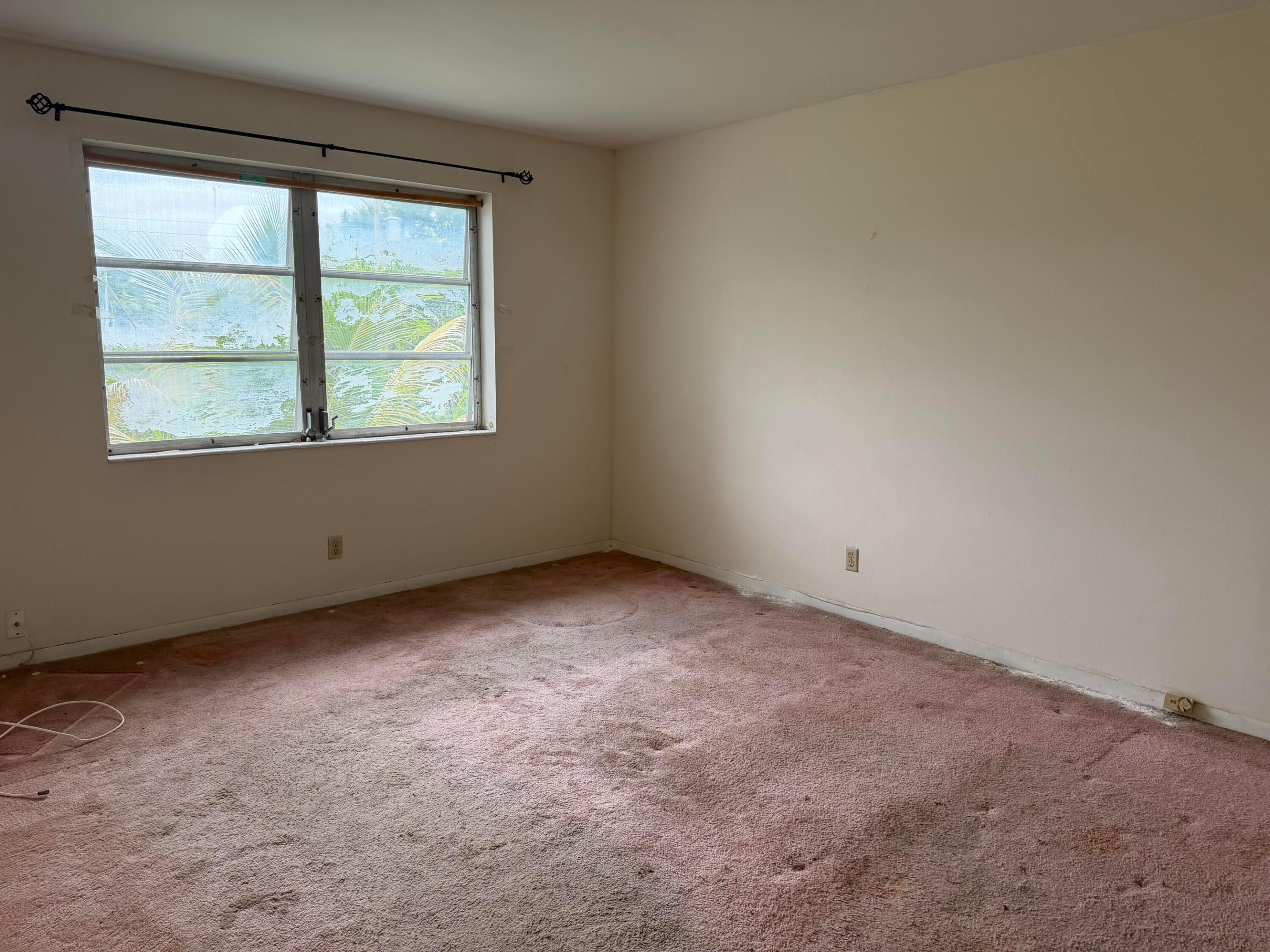 LAUDERDALE OAKS CONDO XIX - Residential