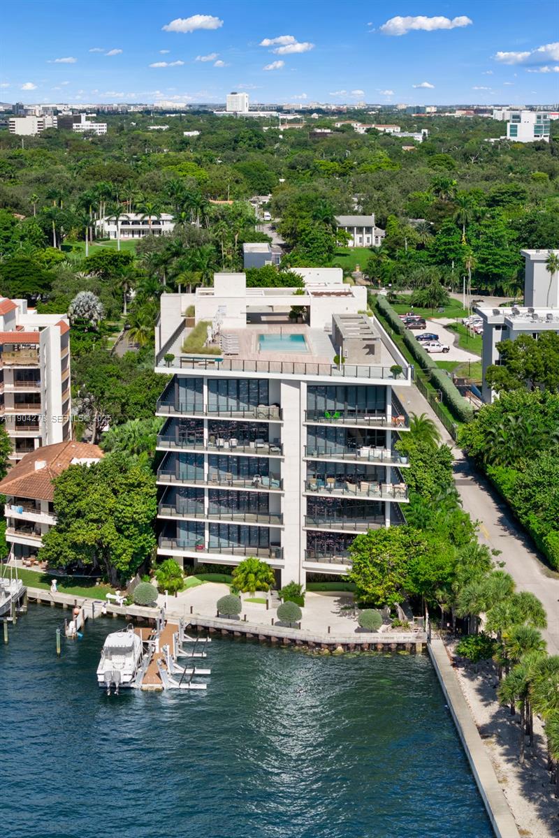 BRICKELLS FLAGLER - Residential