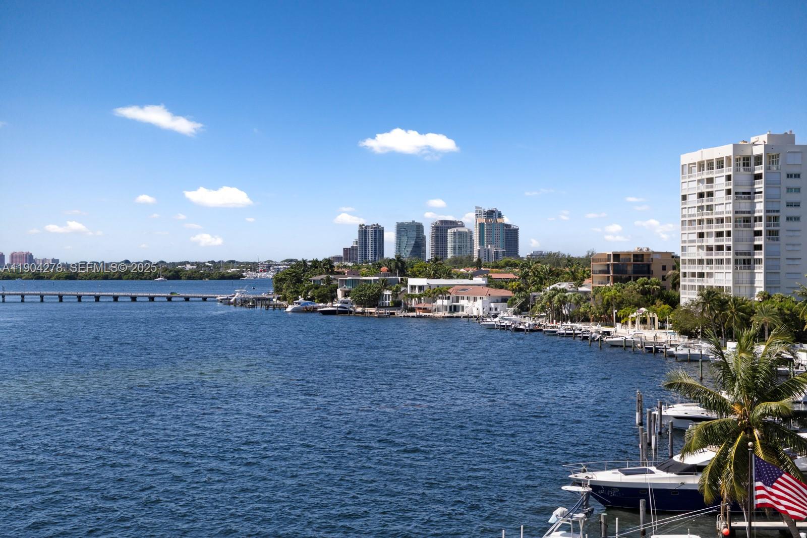 BRICKELLS FLAGLER - Residential