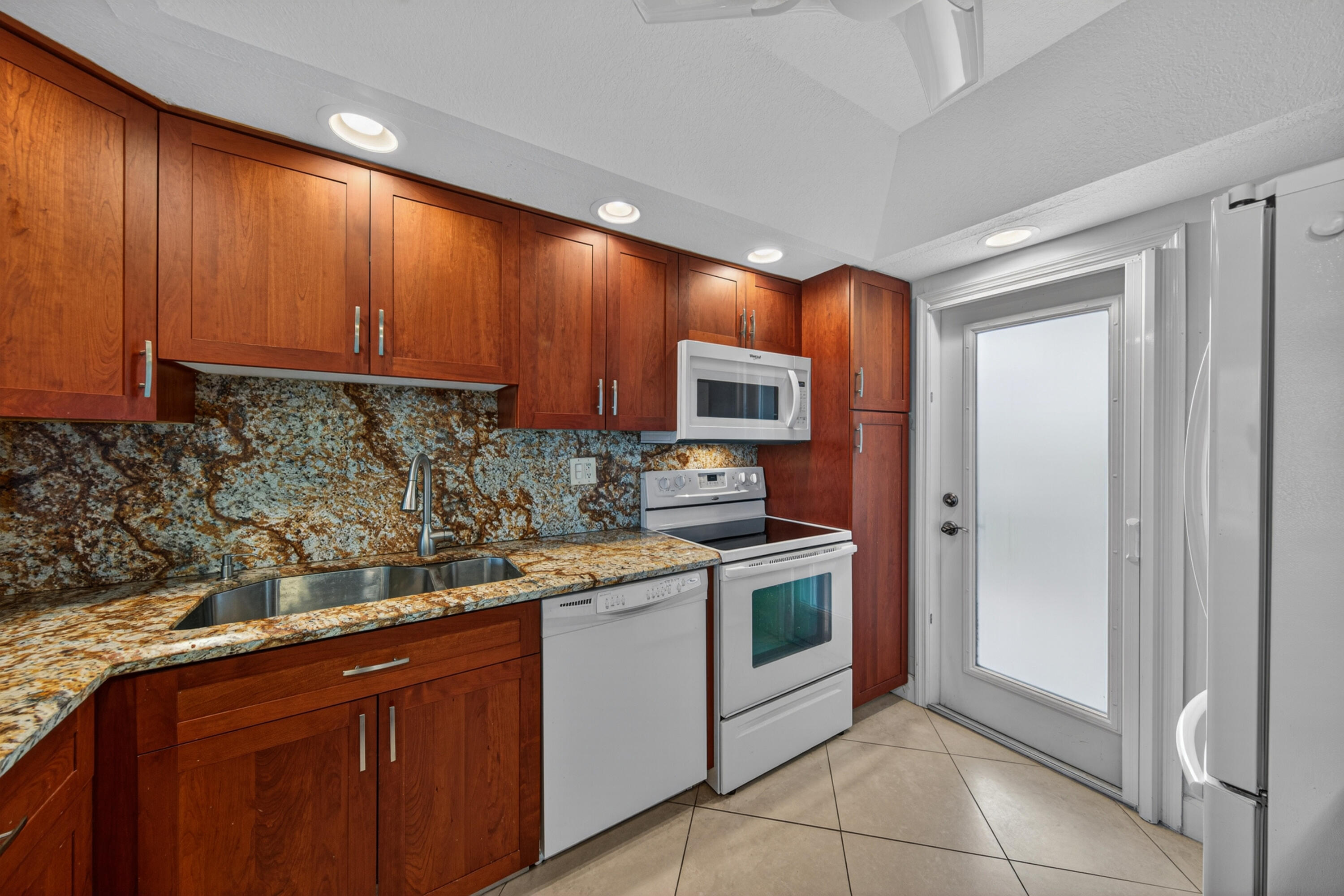Palm Aire at Coral Key - Residential