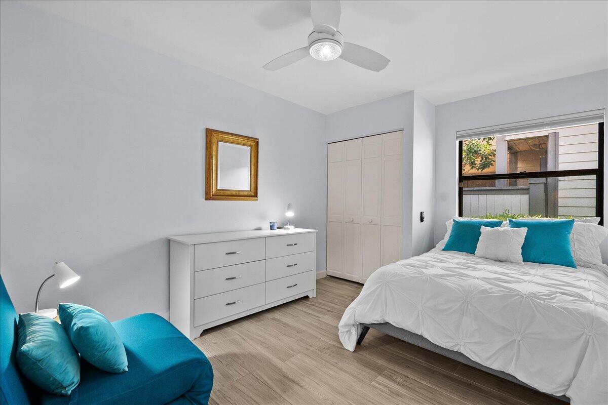 BEDFORD MEWS AT WELLINGTON - Residential