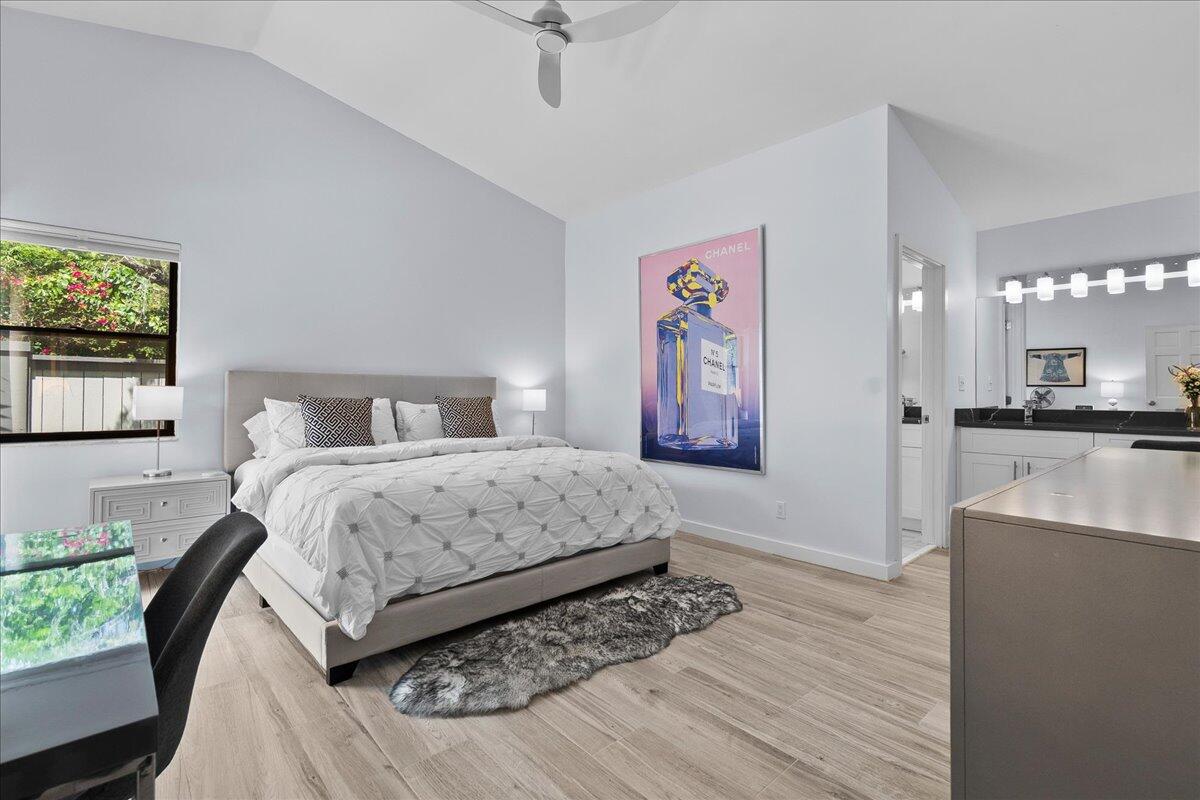 BEDFORD MEWS AT WELLINGTON - Residential