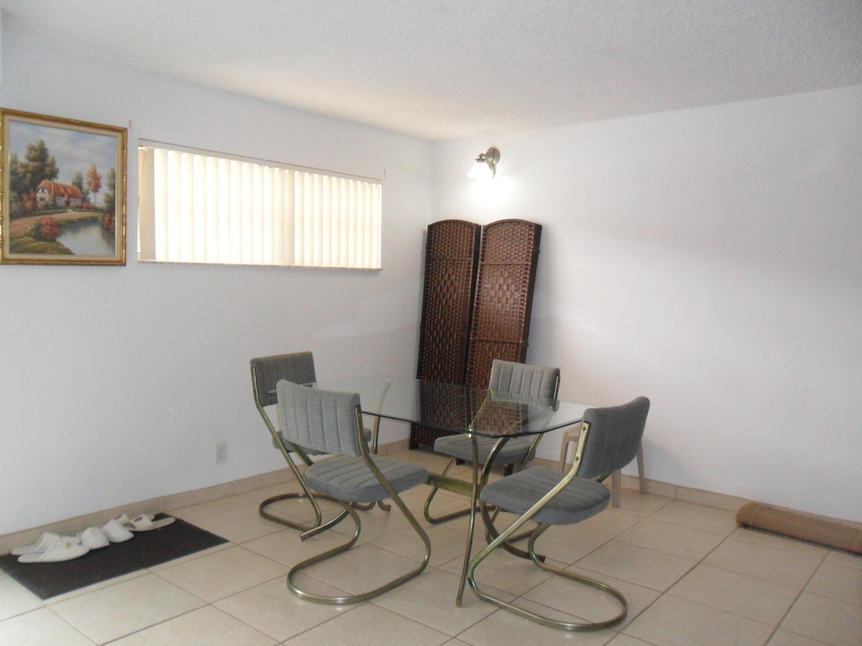 HOLLYBROOK GOLF AND - Residential