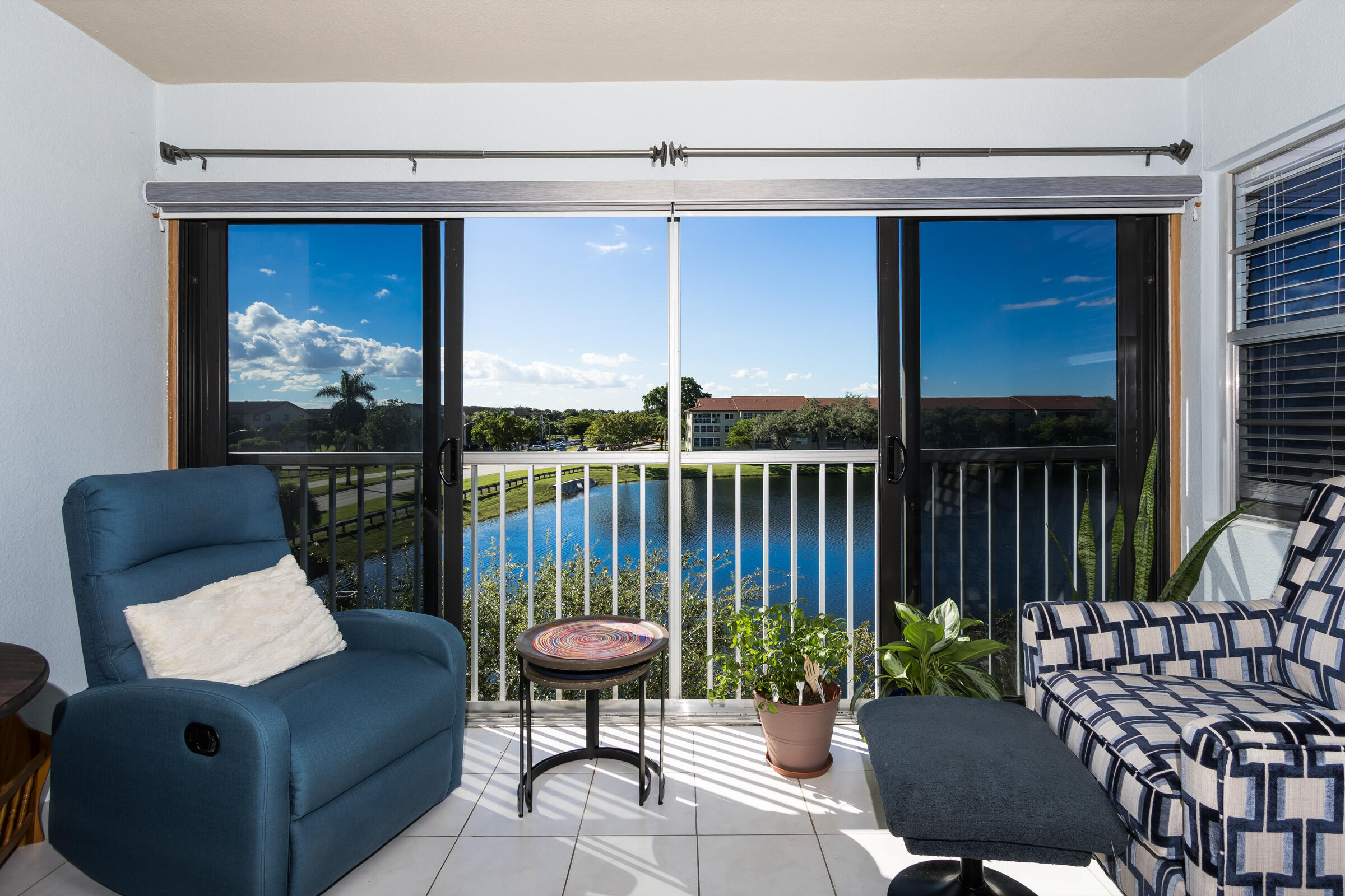 HAWTHORNE AT CENTURY VILLAGE - Residential