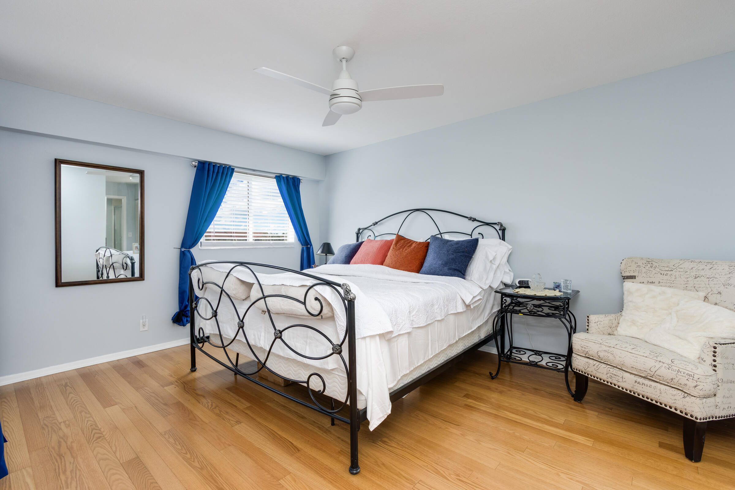 HAWTHORNE AT CENTURY VILLAGE - Residential