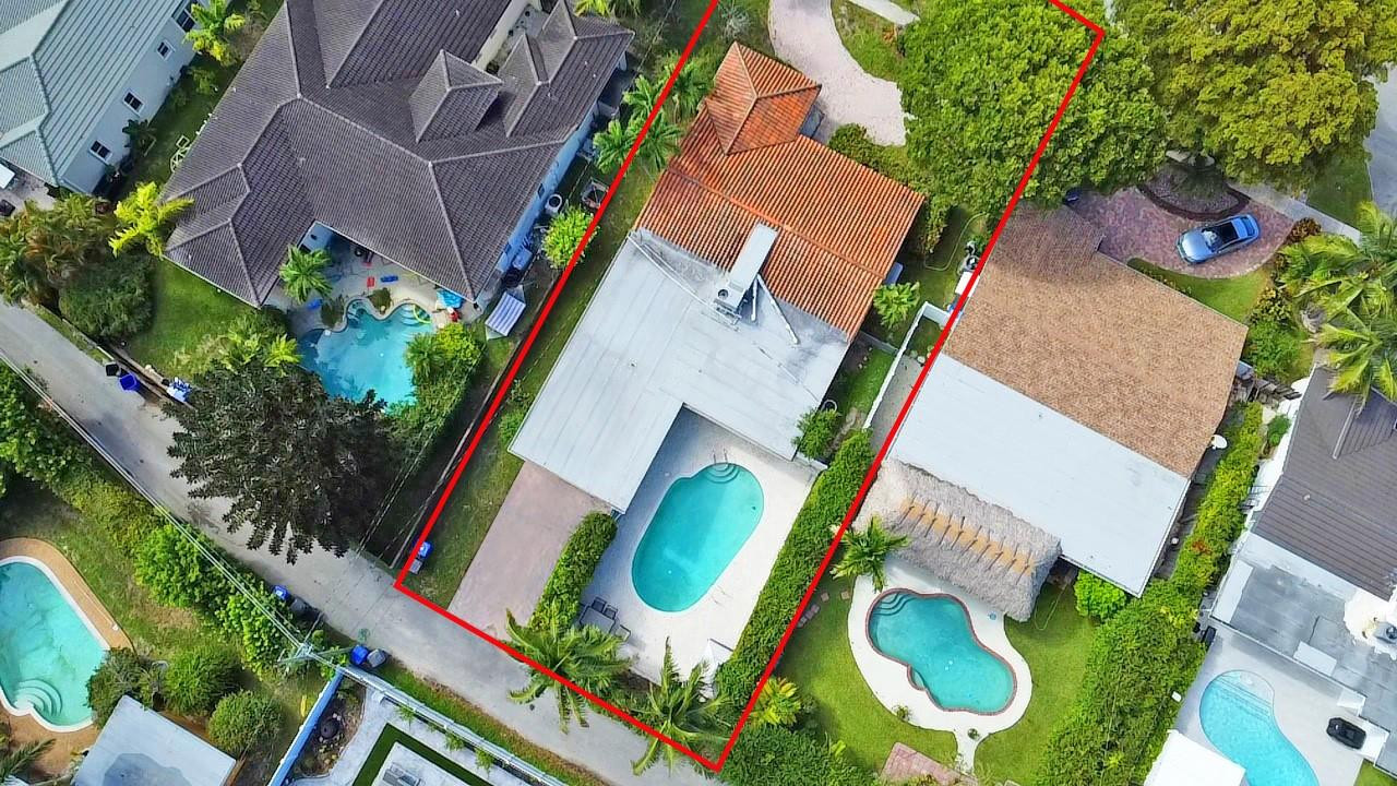 HOLLYWOOD GOLF ESTATES SE - Residential