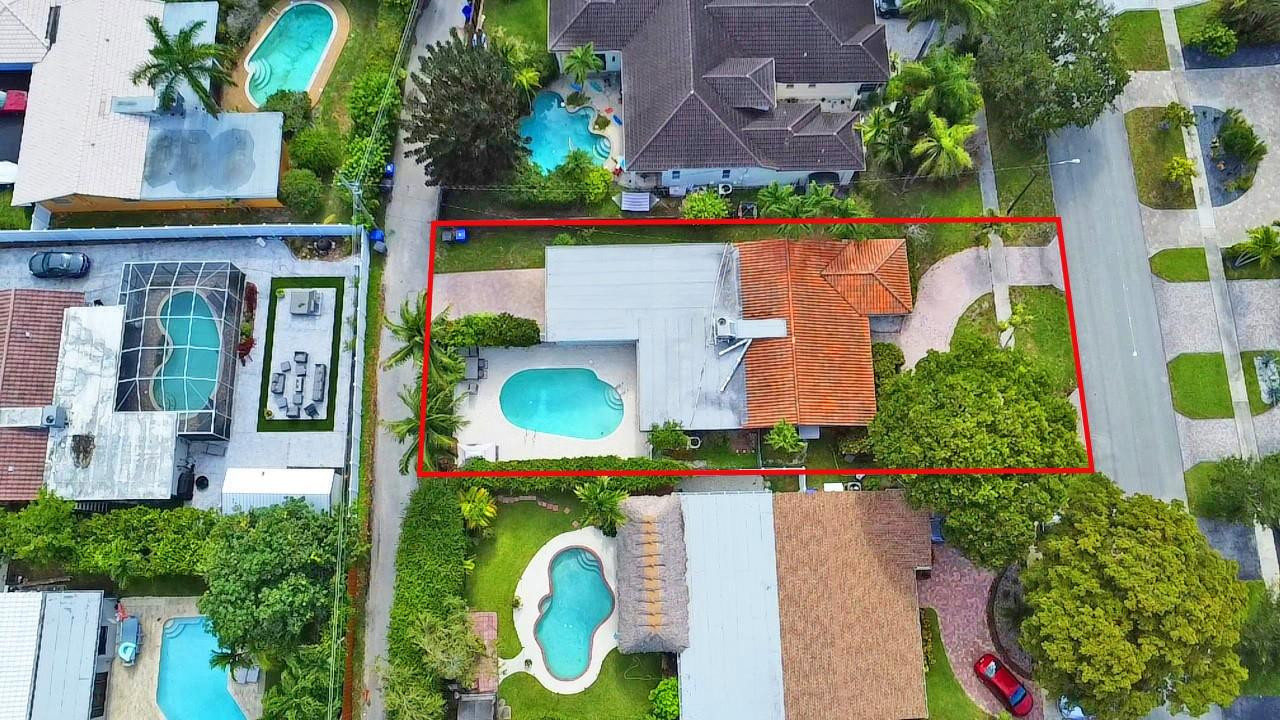 HOLLYWOOD GOLF ESTATES SE - Residential