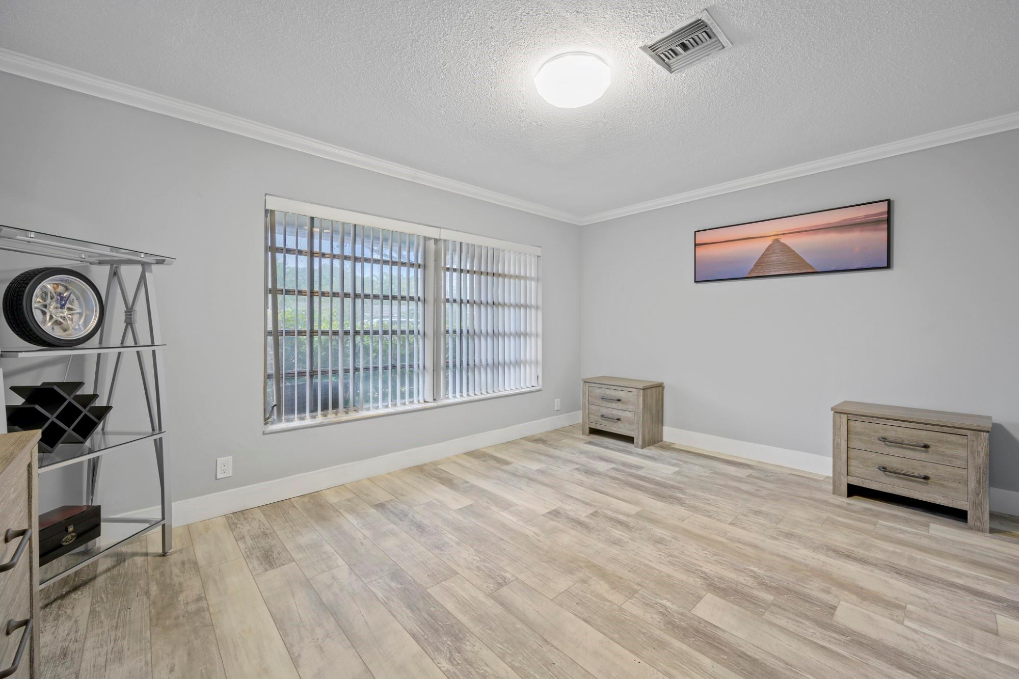 HOLLYWOOD GOLF ESTATES SE - Residential