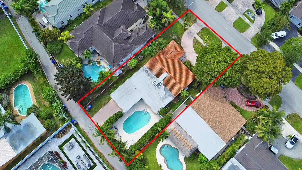 HOLLYWOOD GOLF ESTATES SE - Residential
