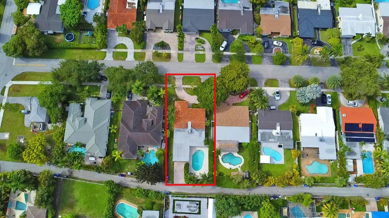 HOLLYWOOD GOLF ESTATES SE - Residential