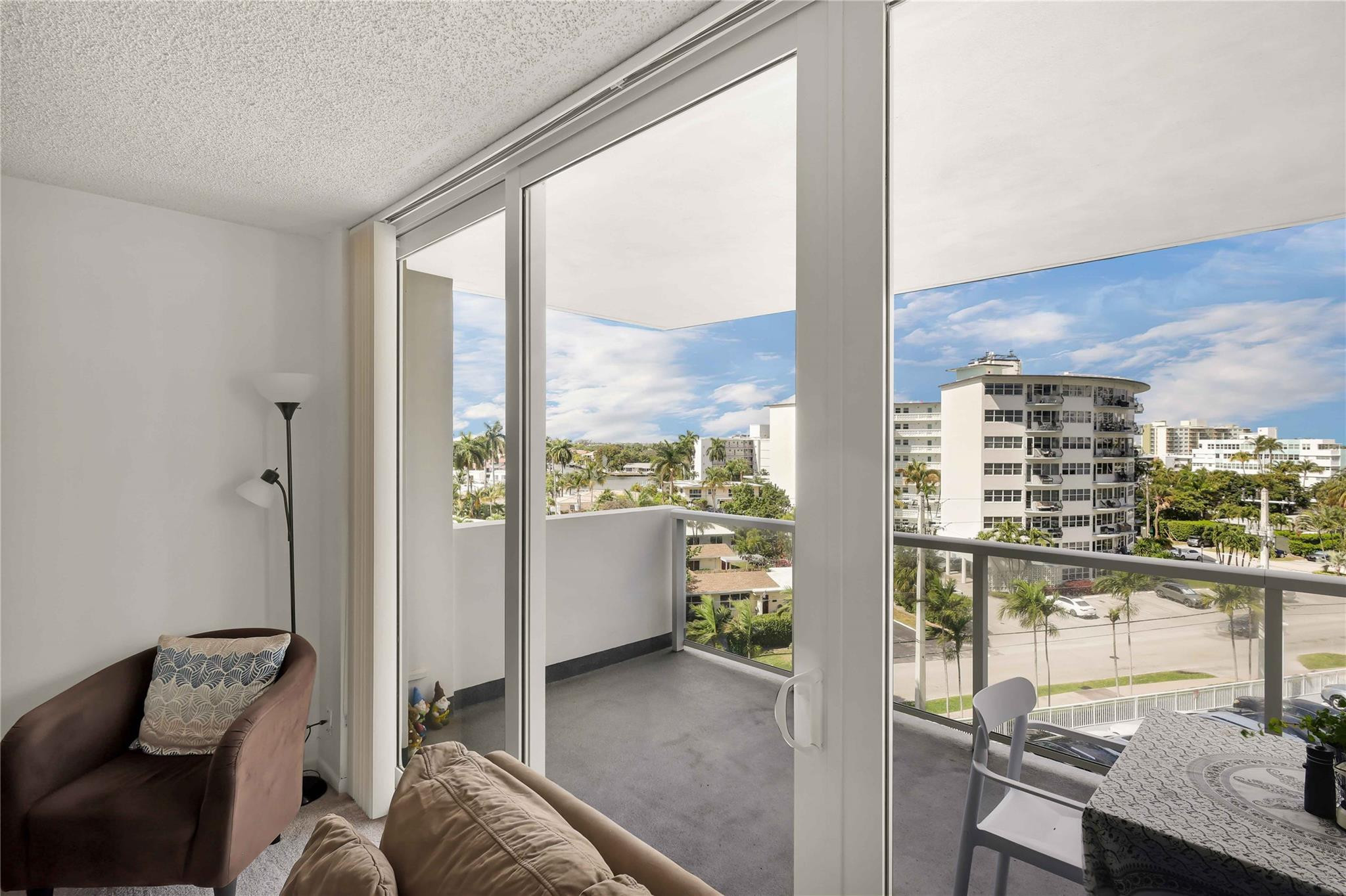 Embassy Tower - Residential