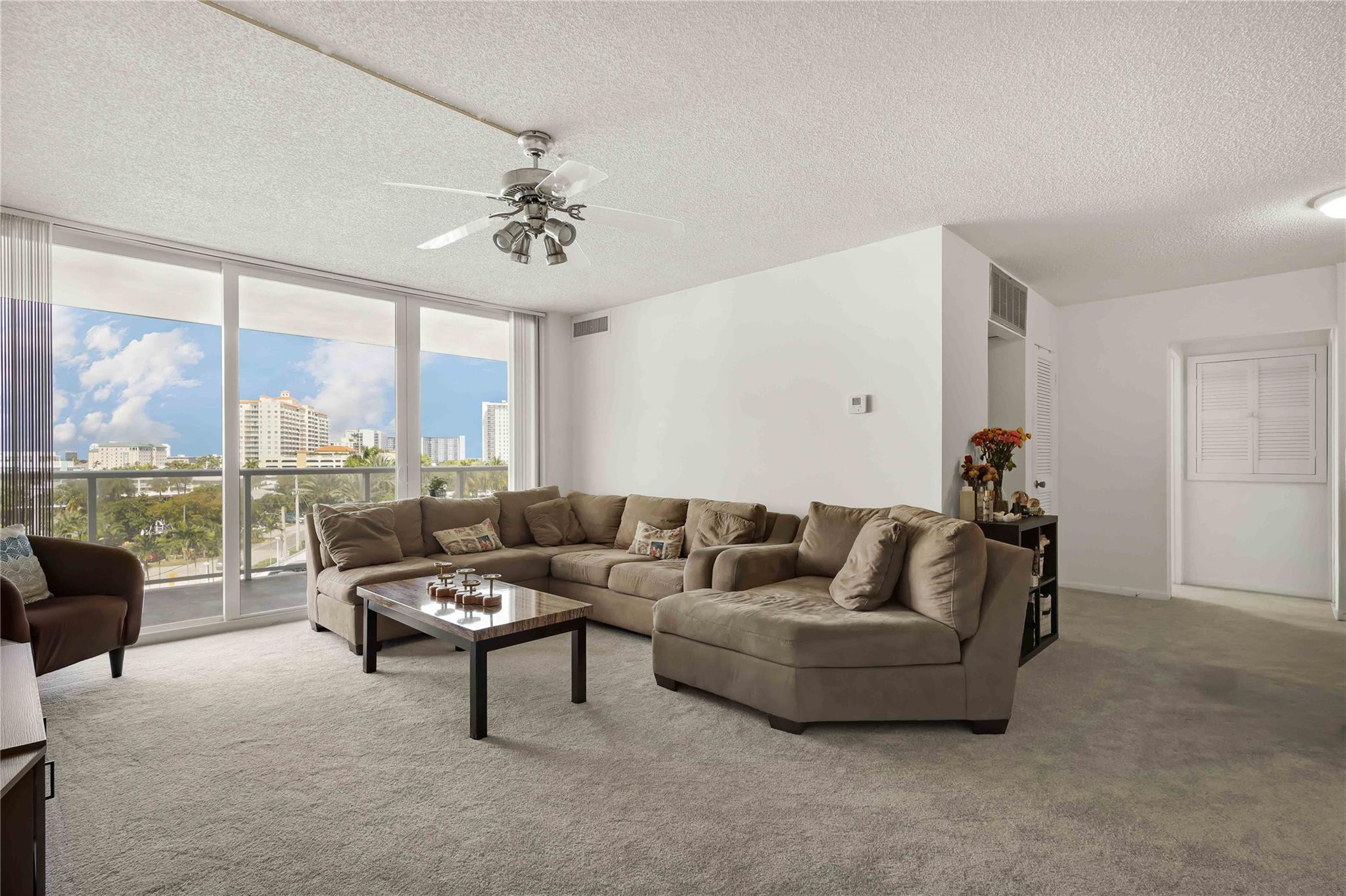 Embassy Tower - Residential