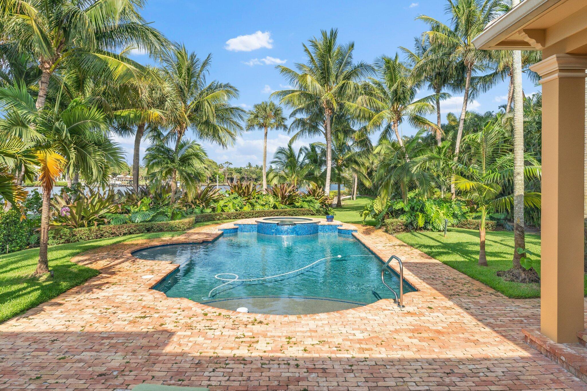 Country Club Point - Residential