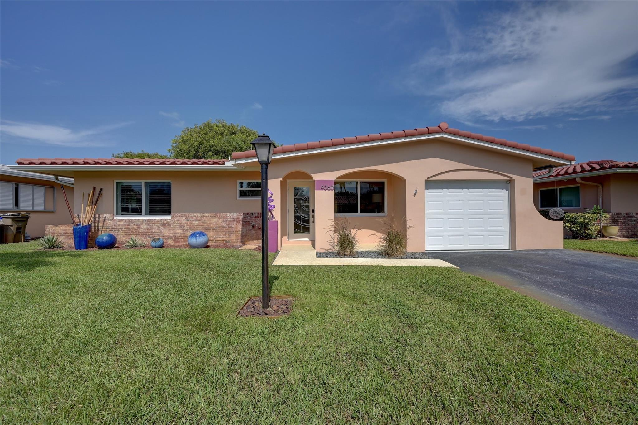 Crystal Lake Villas - Residential