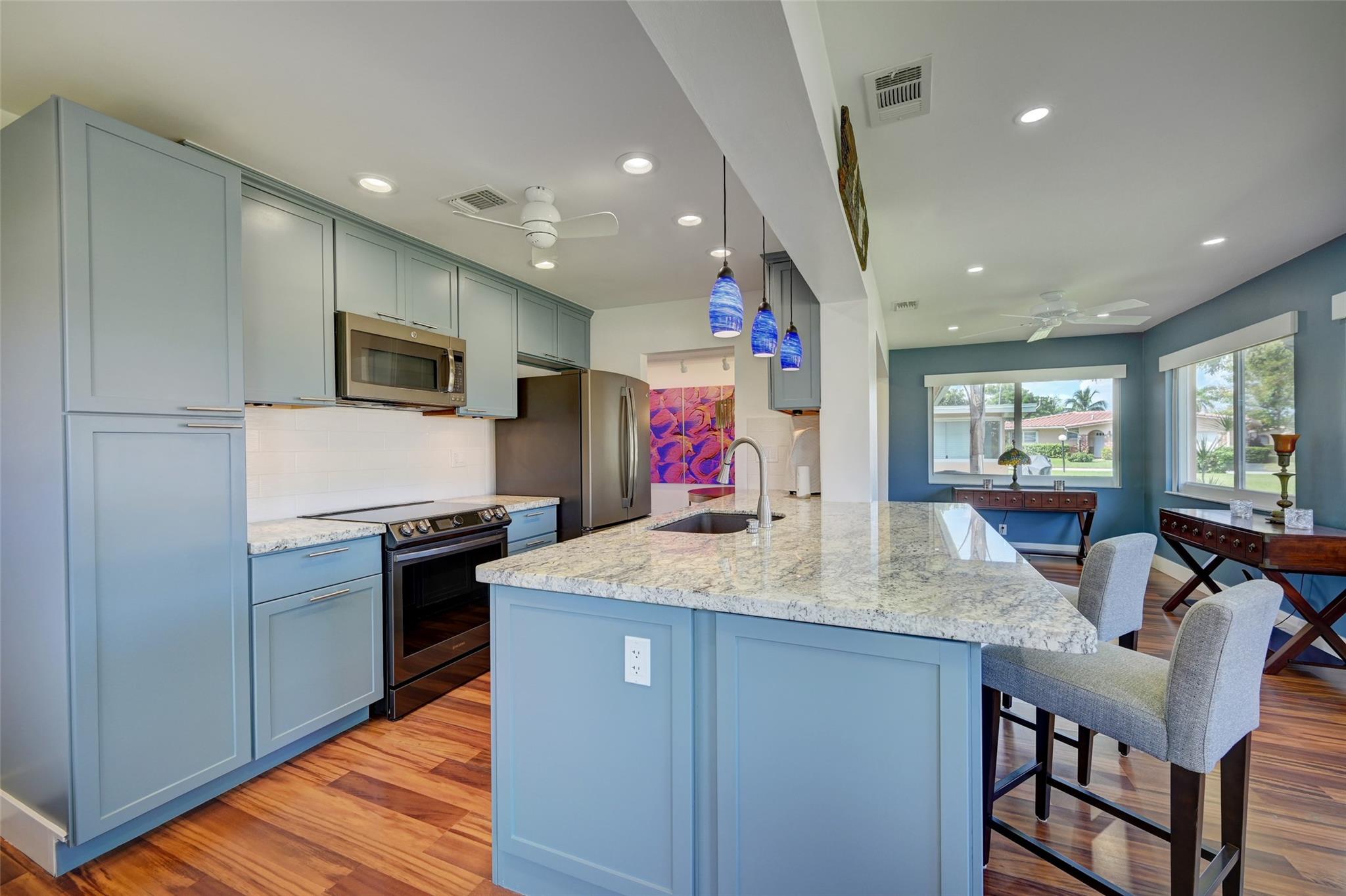 Crystal Lake Villas - Residential