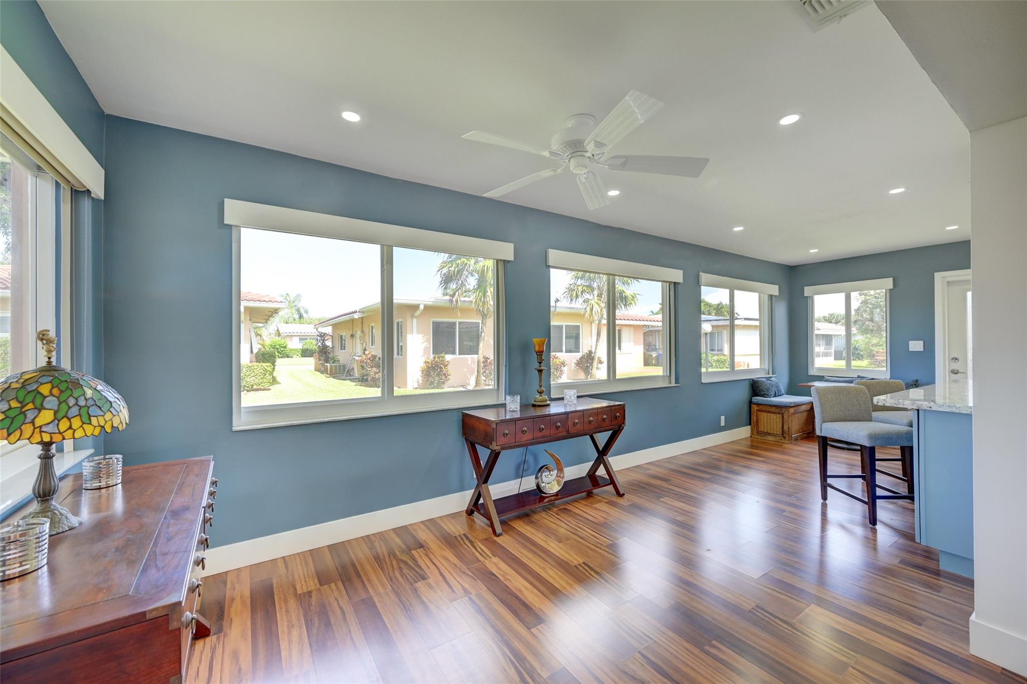 Crystal Lake Villas - Residential