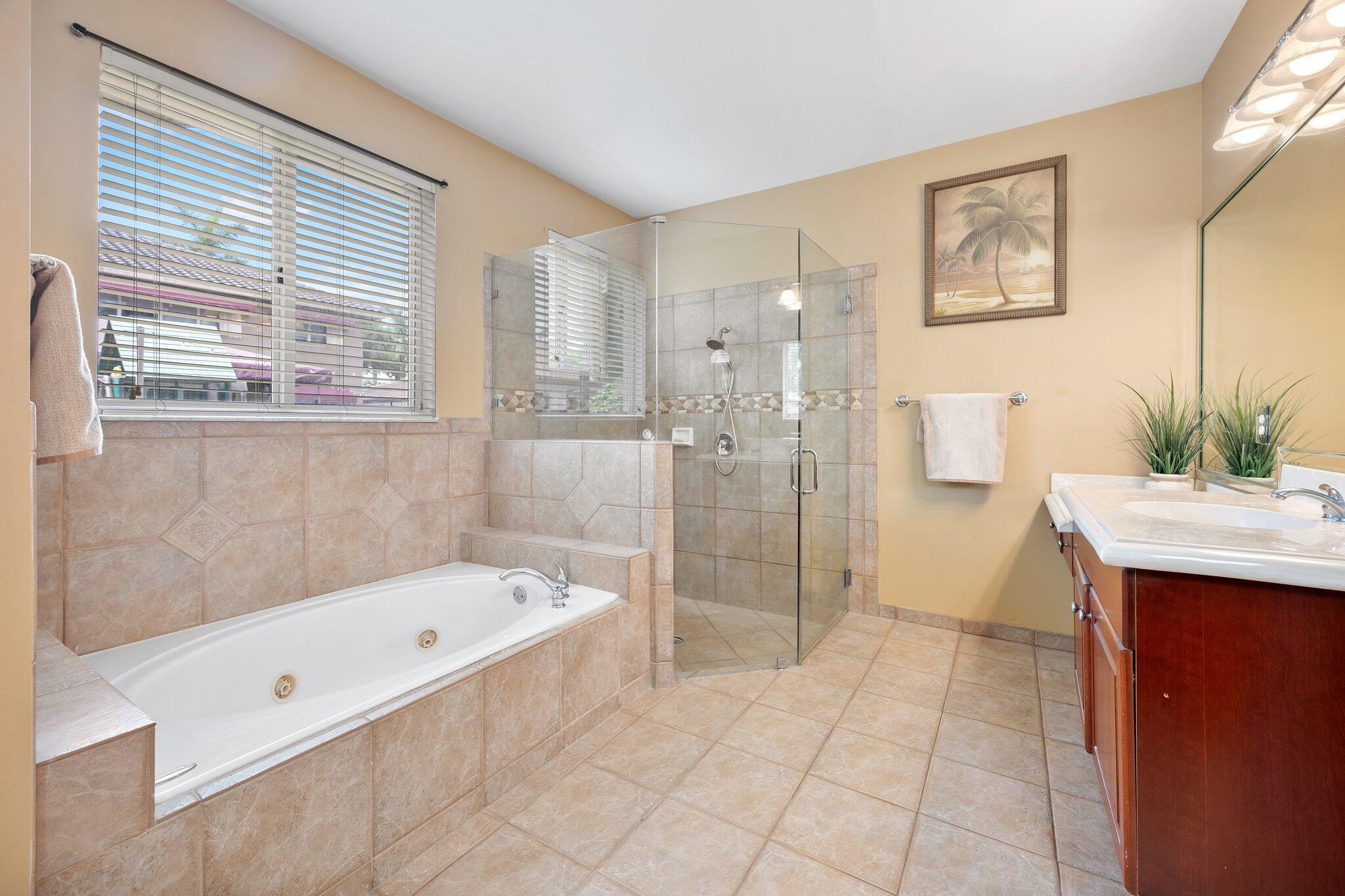 WINDSOR PALMS - Residential