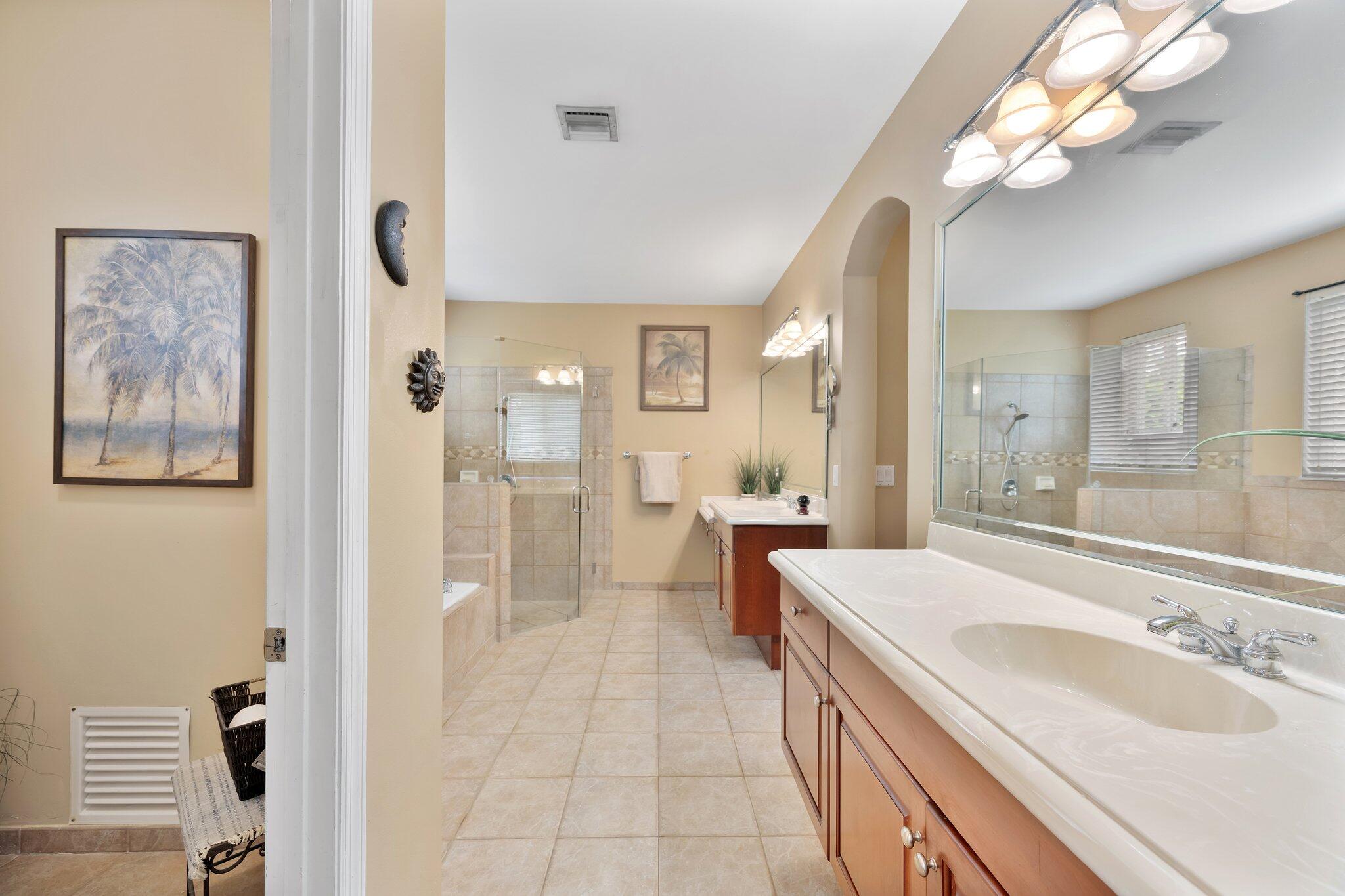 WINDSOR PALMS - Residential