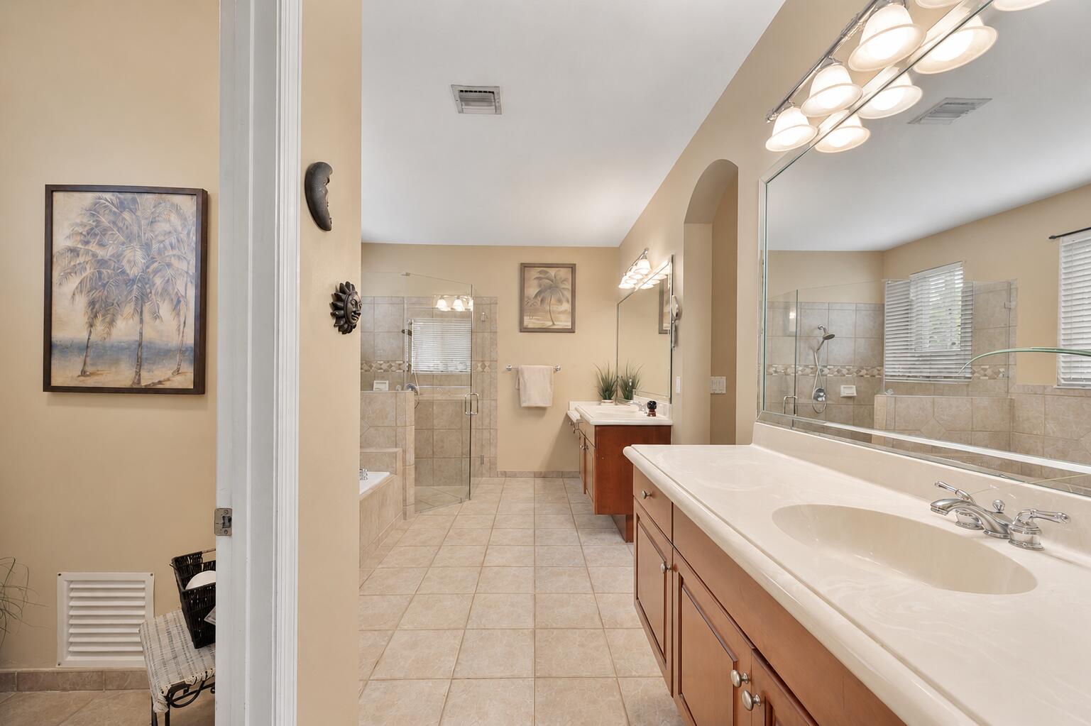 WINDSOR PALMS - Residential