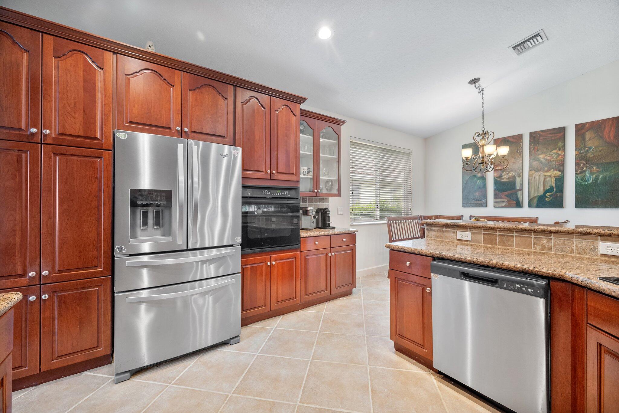 WINDSOR PALMS - Residential