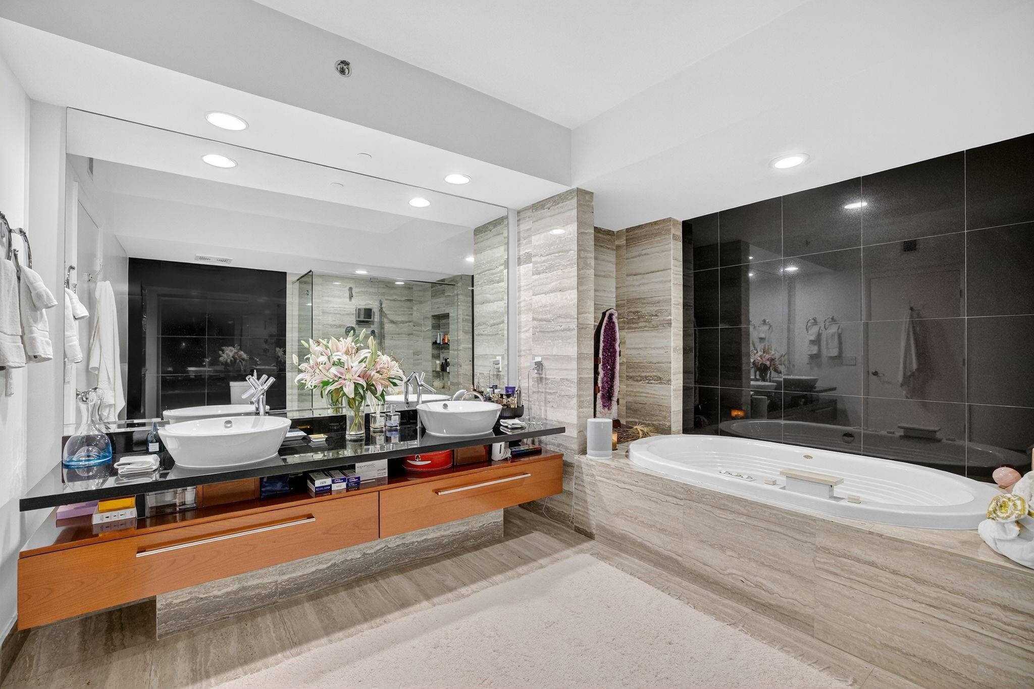 LAS OLAS BEACH CLUB CONDO - Residential