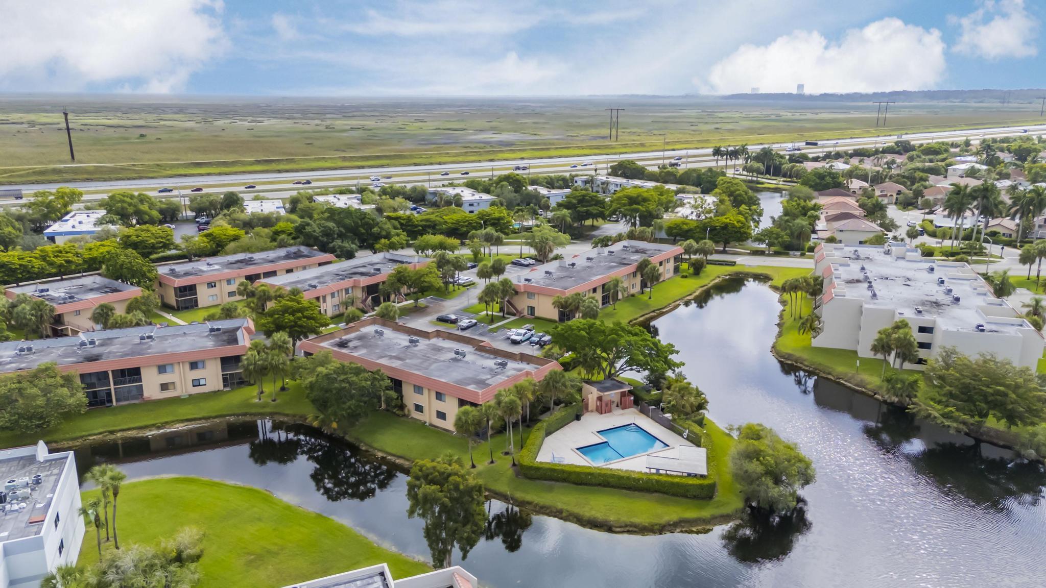 RACQUET CLUB APARTMENTS AT - Residential