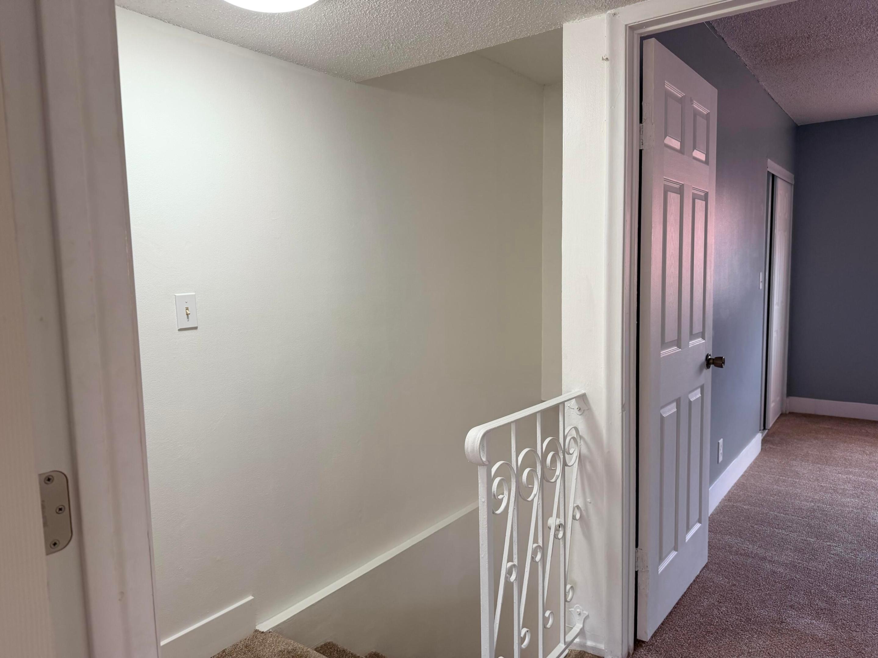 ROYAL OAKS TOWNHOUSE 4 CONDO - Residential Lease