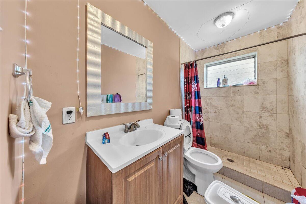 LAUDERDALE LAKES NORTH GATE - Residential