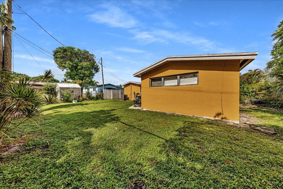LAUDERDALE LAKES NORTH GATE - Residential