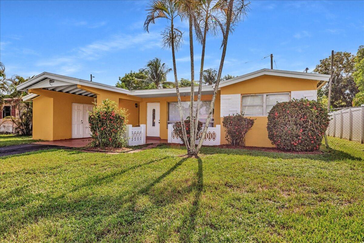 LAUDERDALE LAKES NORTH GATE - Residential