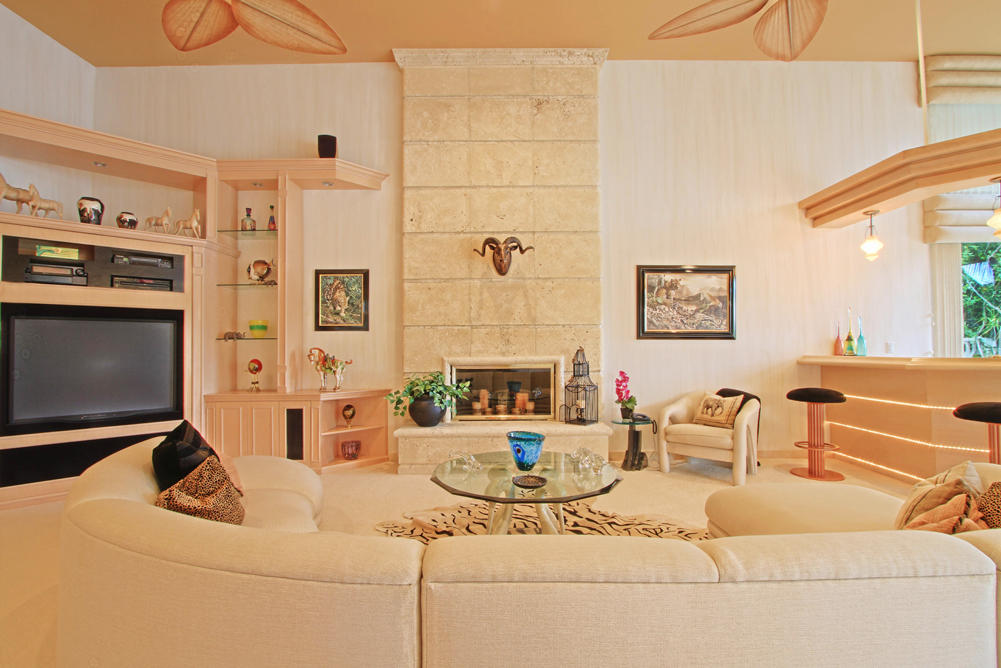 ROYAL PALM YACHT & COUNTRY CLUB - Residential