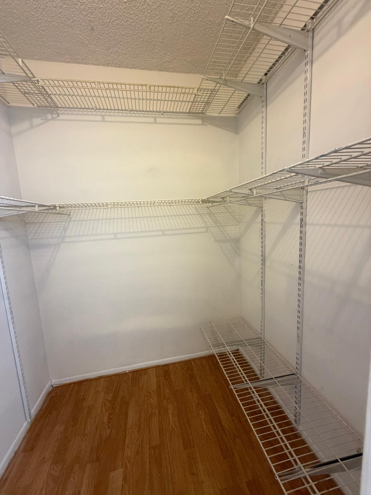 LIVE OAK CONDO NINE - Residential Lease