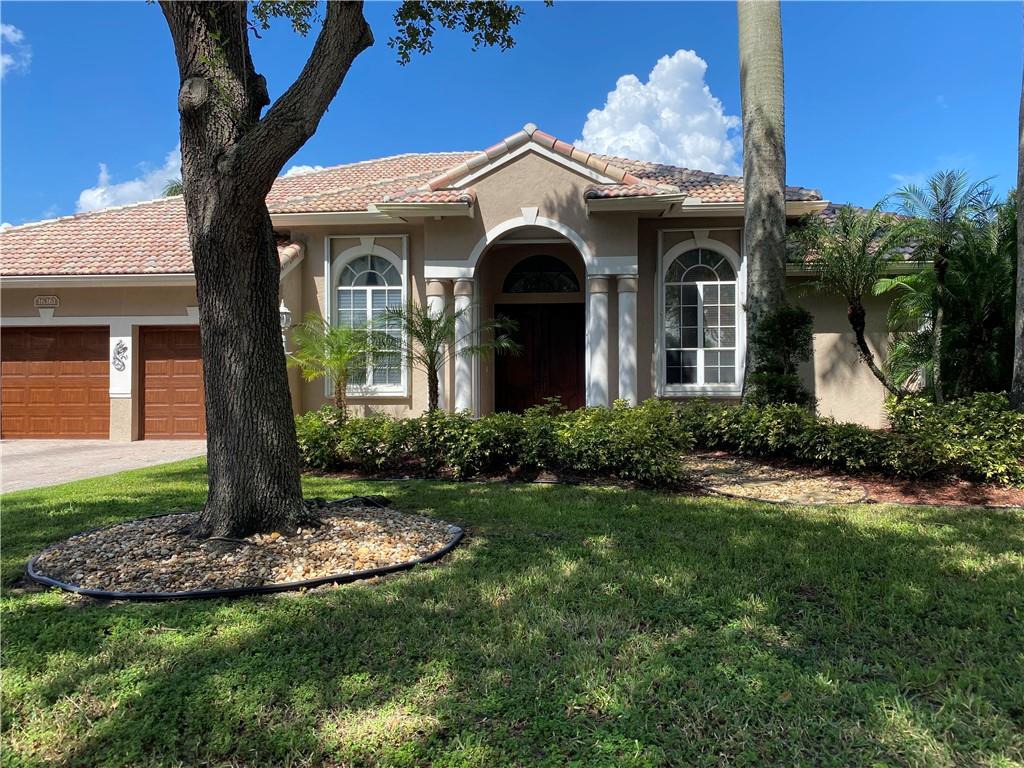 ESTATES OF STIRLING LAKE - Residential