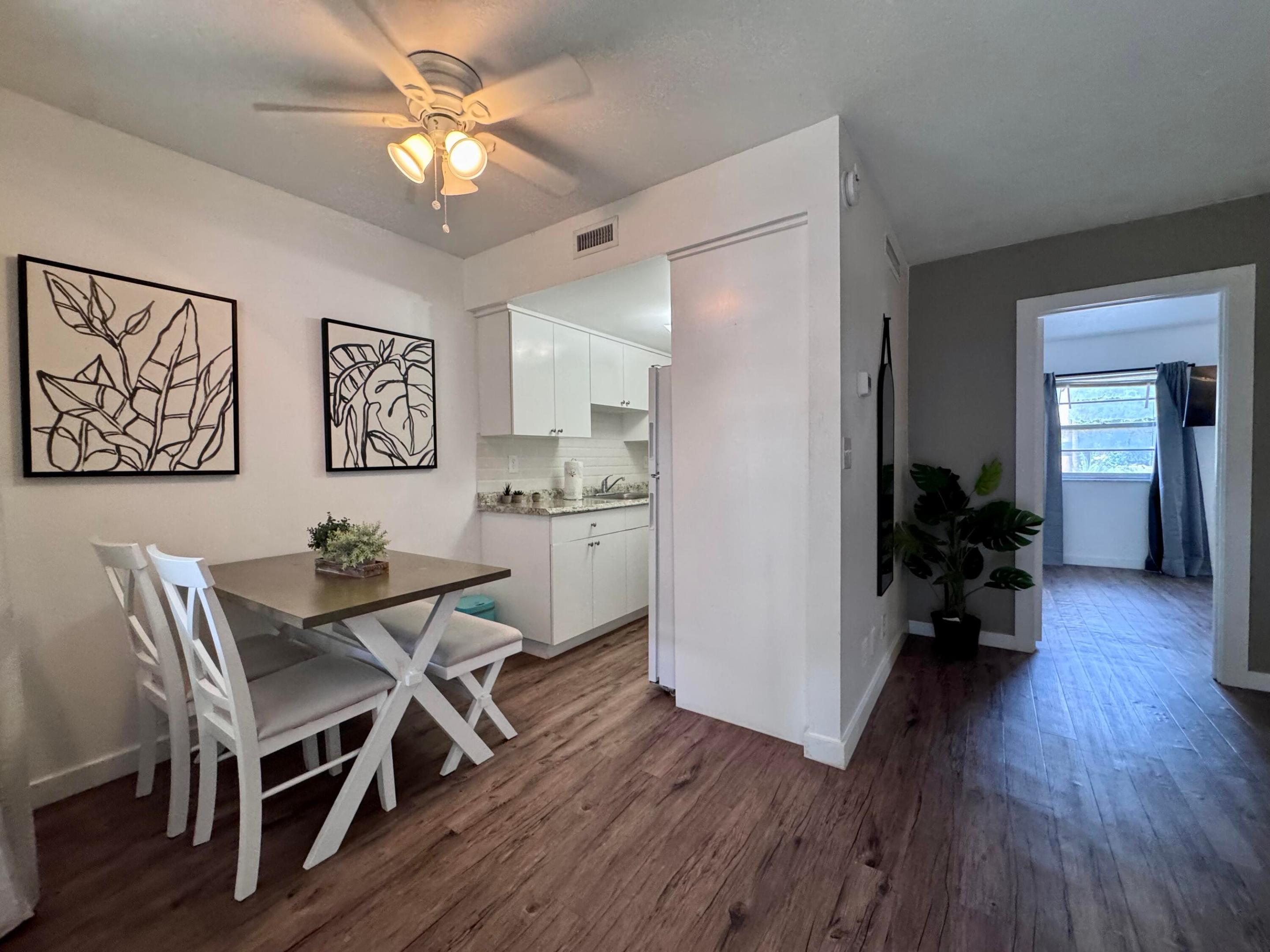 LAKE WORTH TOWN OF - Residential Lease