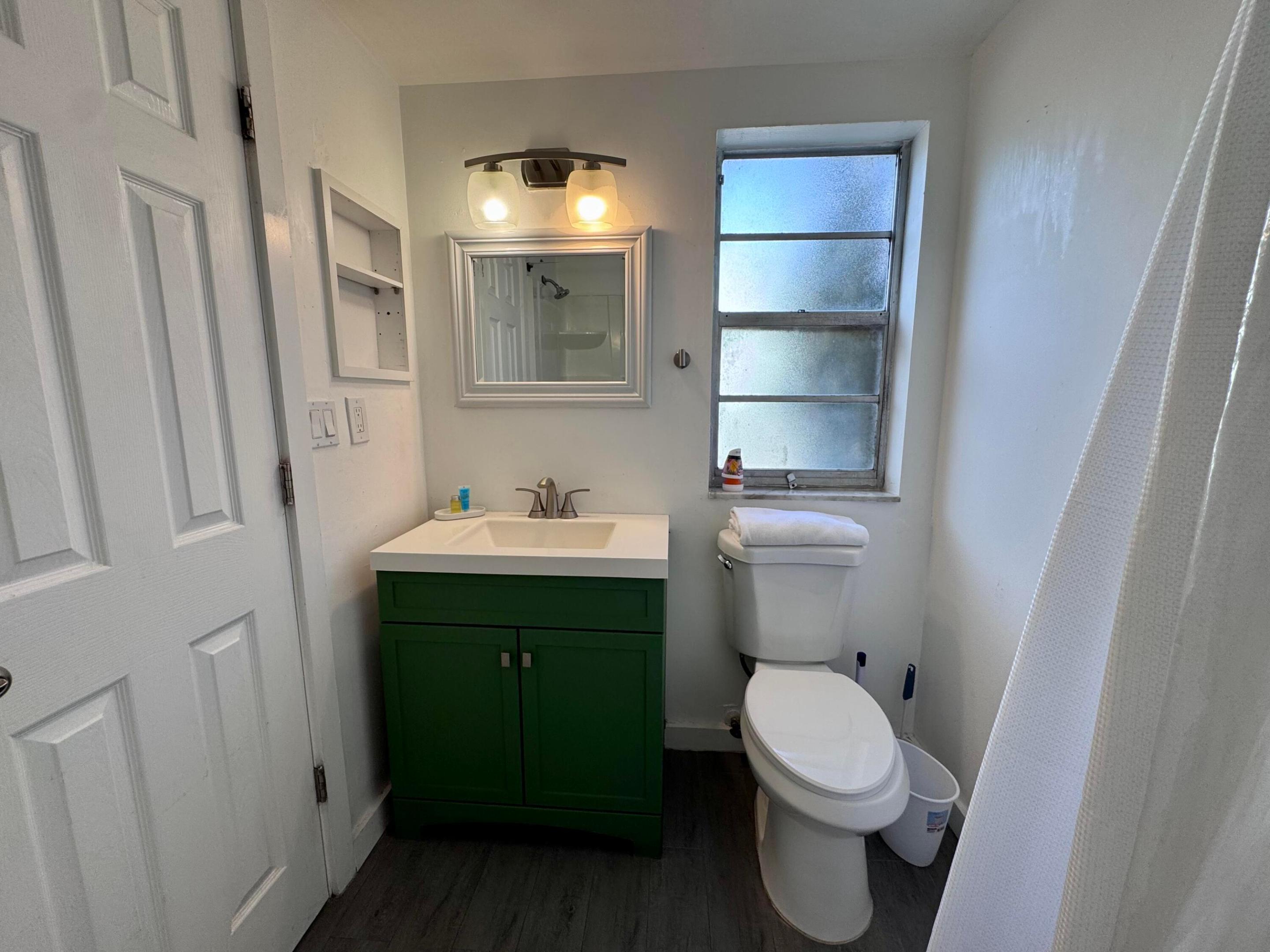 LAKE WORTH TOWN OF - Residential Lease