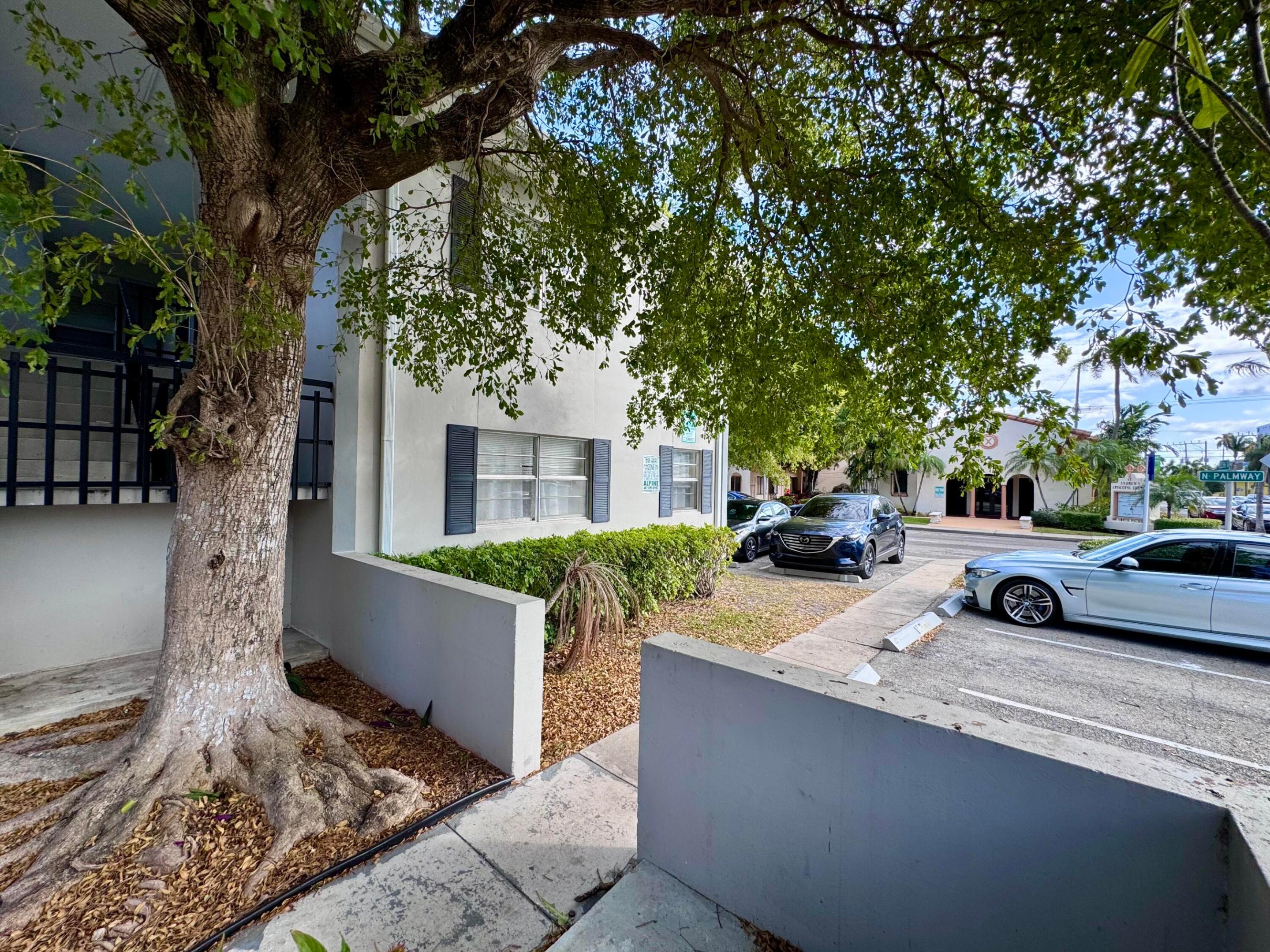 LAKE WORTH TOWN OF - Residential Lease